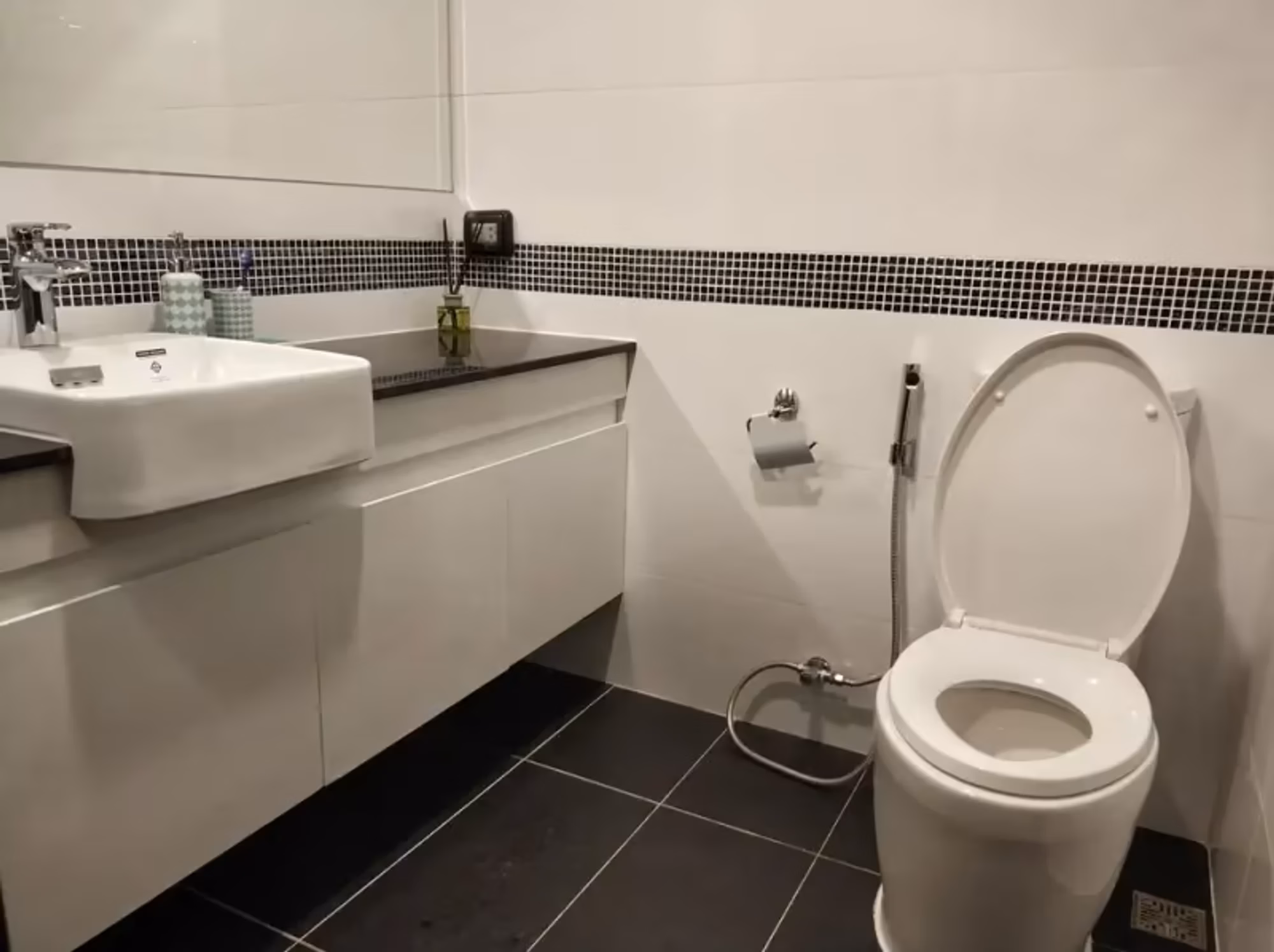 1 Bedroom Condo - Image 5