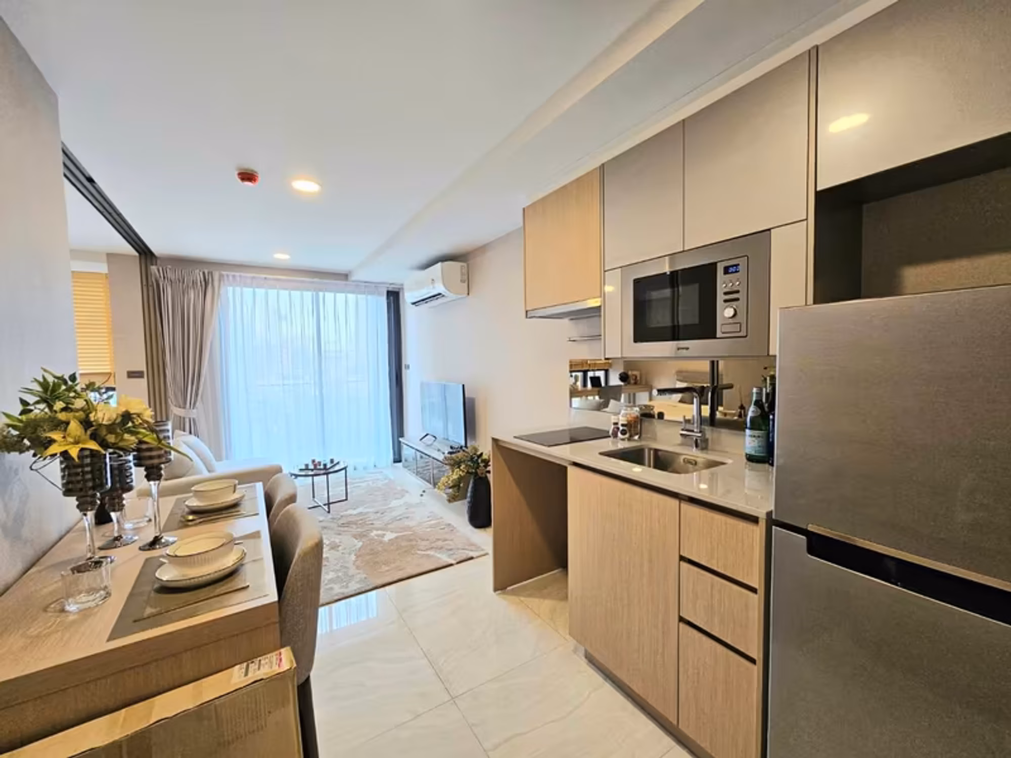 Condo for Sale at Walden Asoke - Image 4