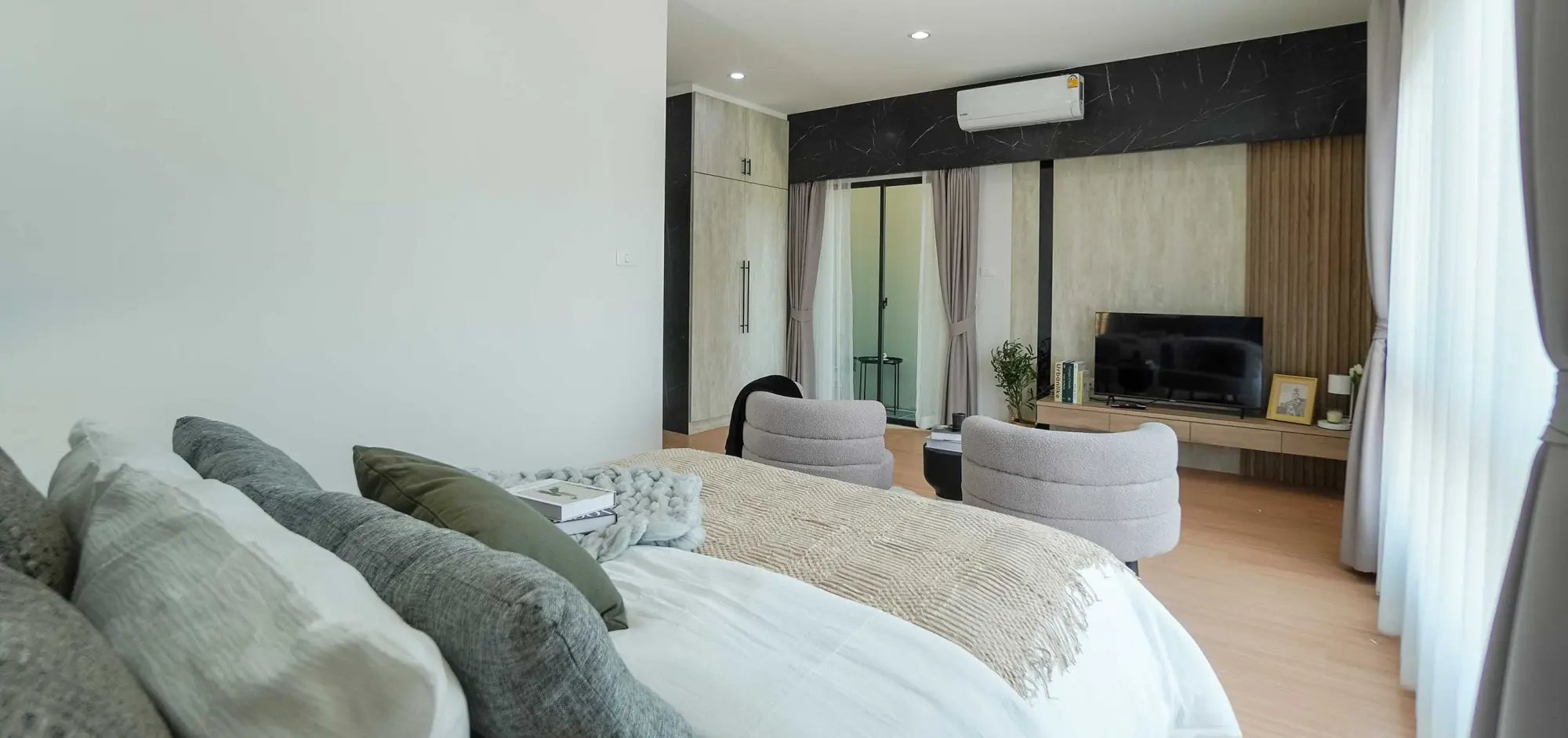 Detached House - Image 41