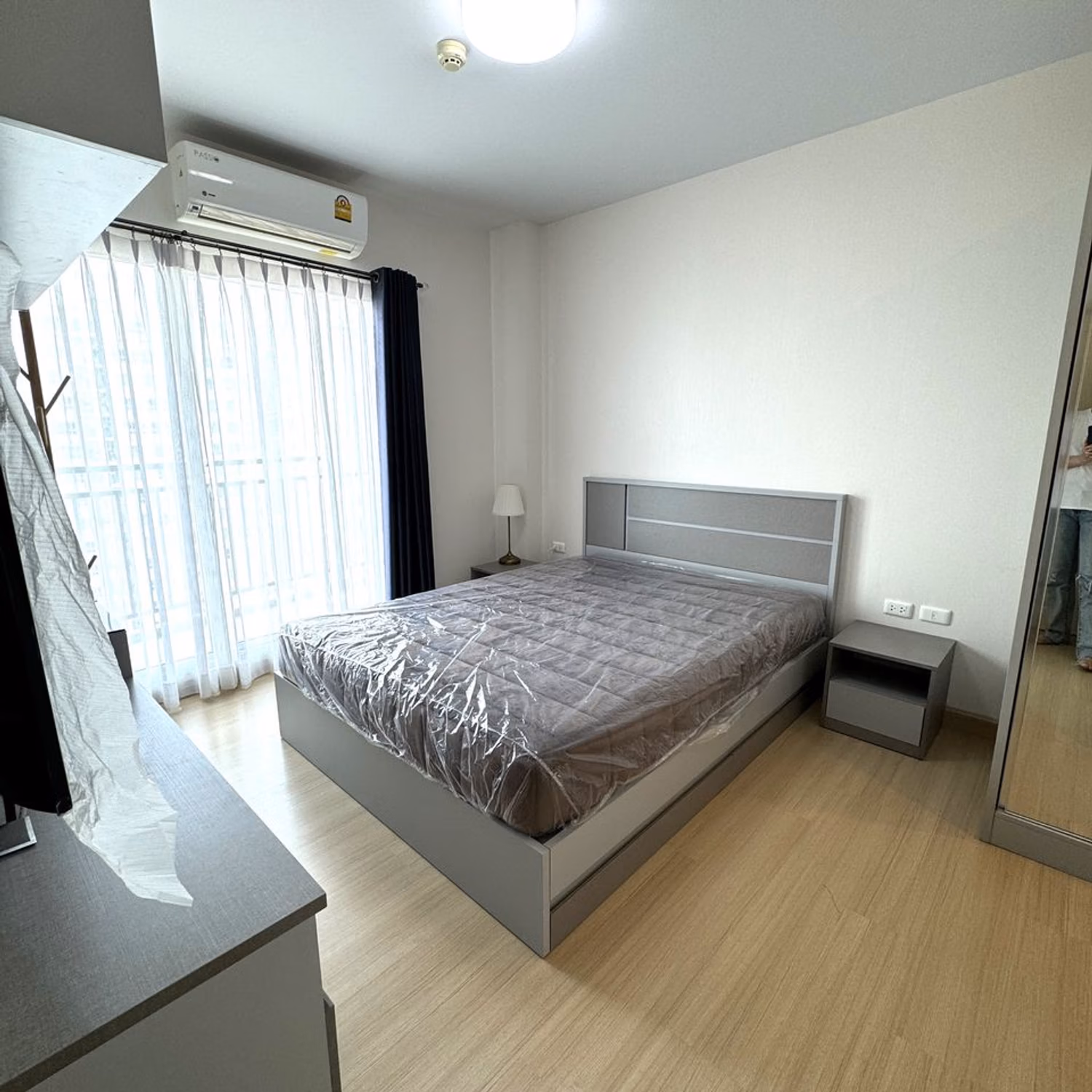 2 Bed Condo for Rent and Sale  Near Phra Ram 9 MRT - Image 12