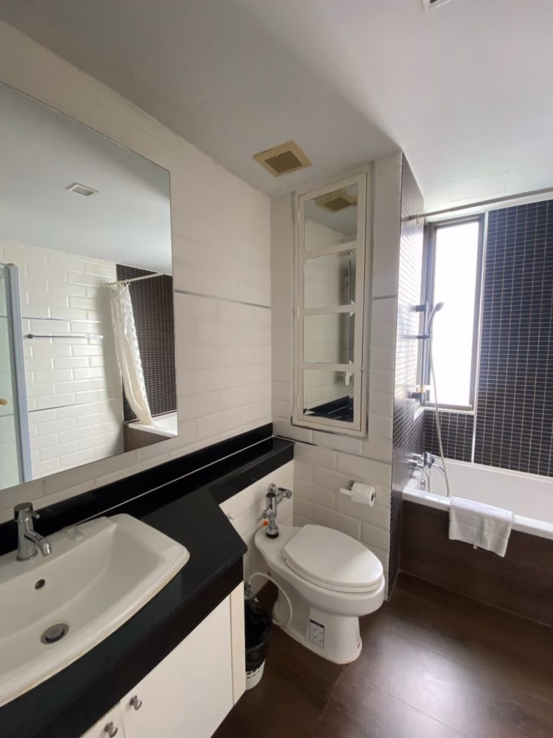 1 Bed Condo for Rent in Khlong Toei - Image 9