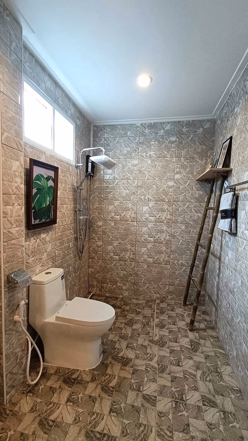 4 Bed House for Sale in San Pa Tong District - Image 14