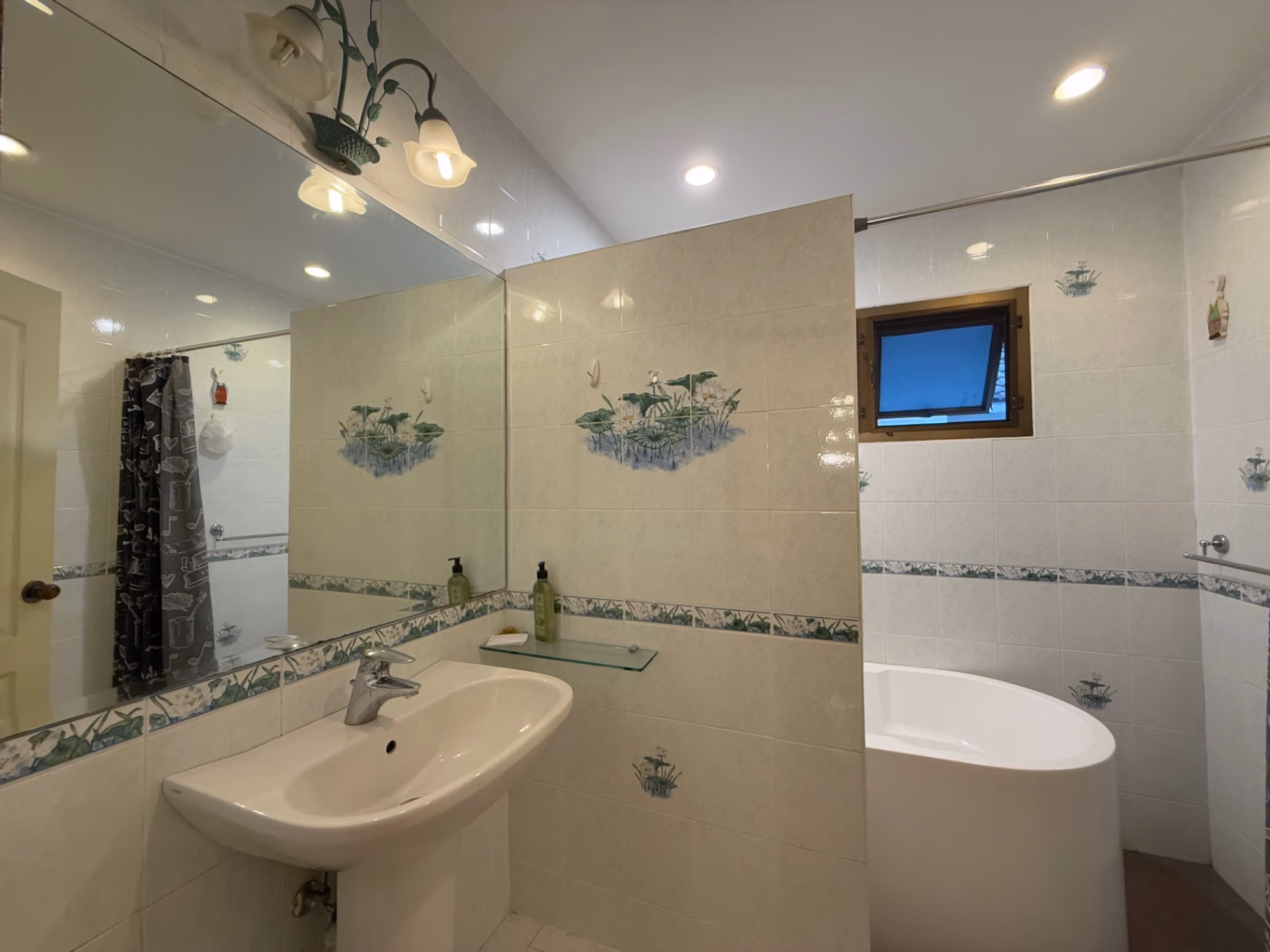 3 Bed House for Rent in Hang Dong - Image 35