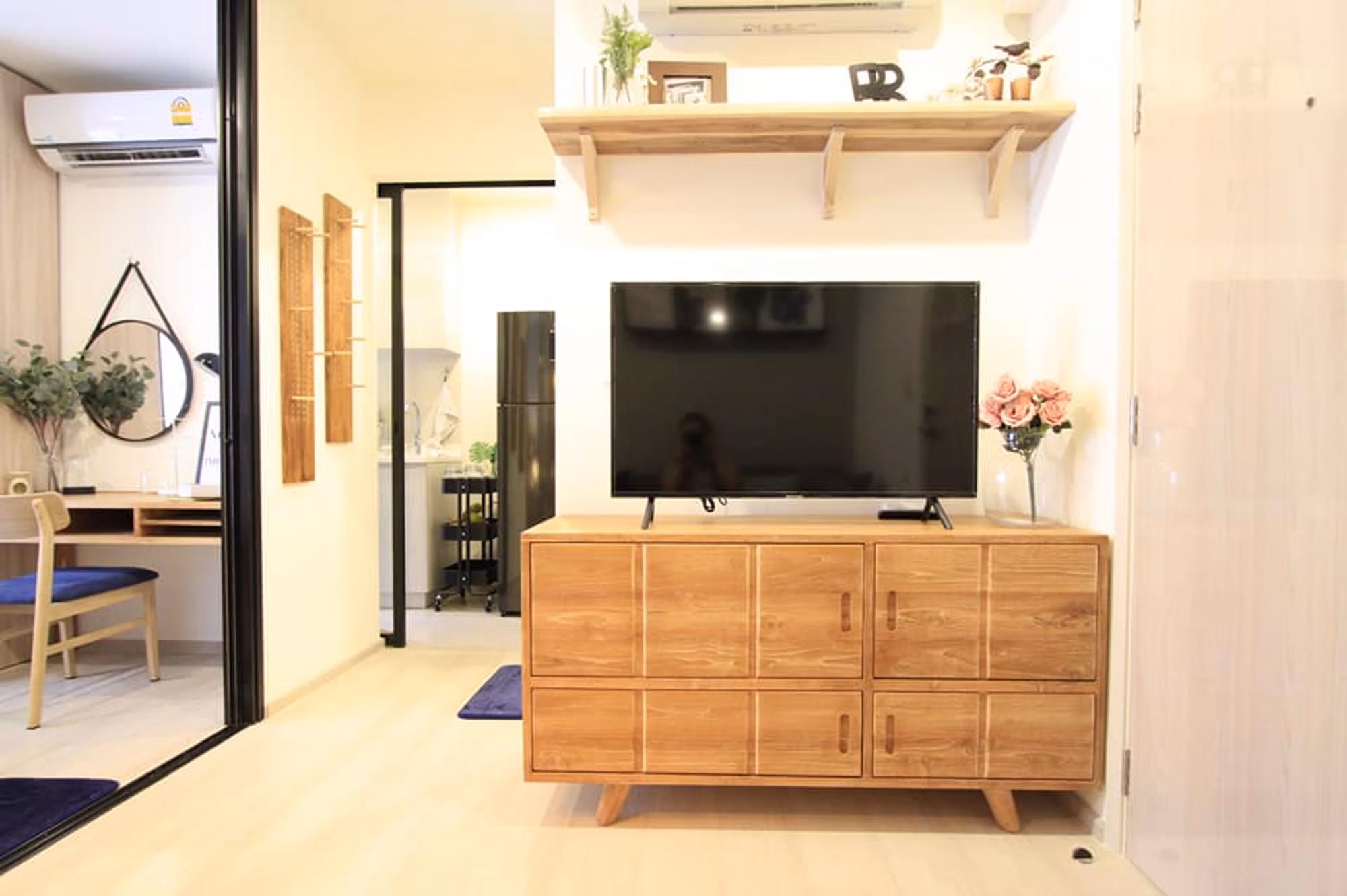1 Bed Condo for Rent and Sale in Huai Khwang - Image 3