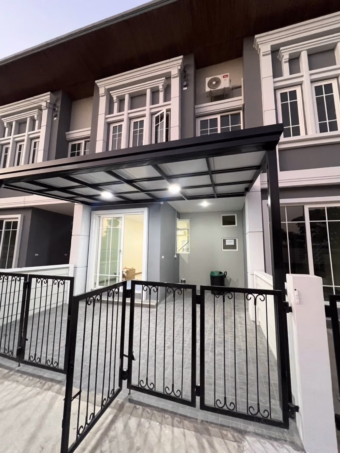2 卧室 联排别墅 用于 出租 在 Mueang Chiang Mai - Image 1