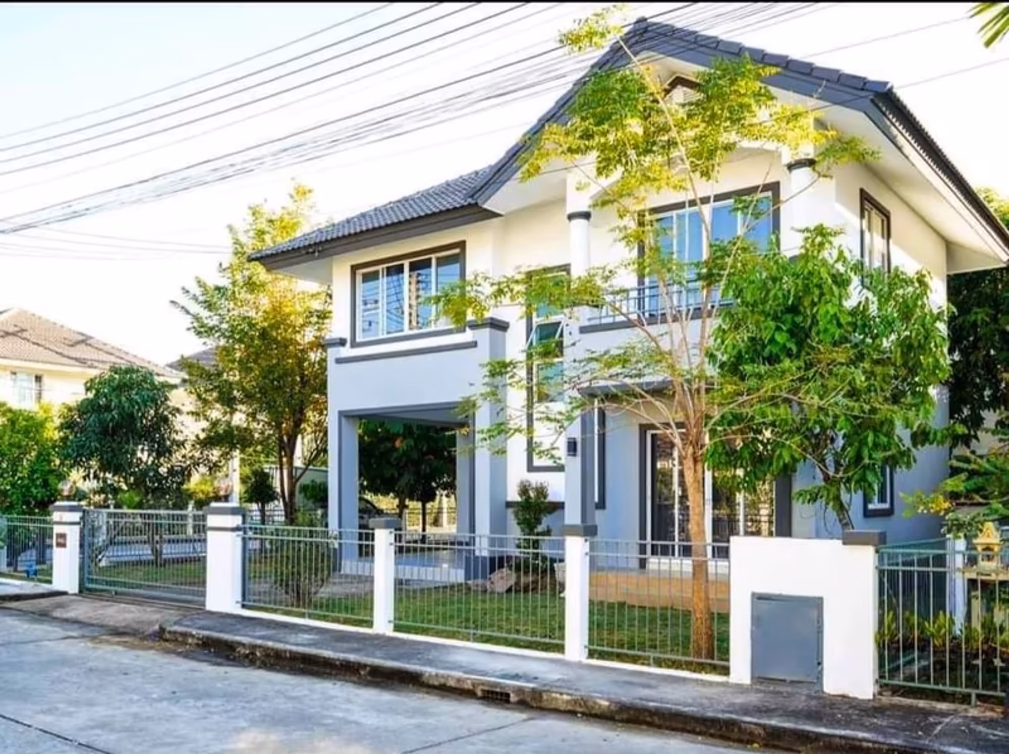 3 Bedroom House - Image 8