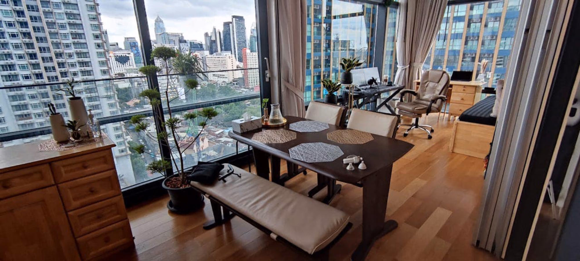 Condo - Image 2