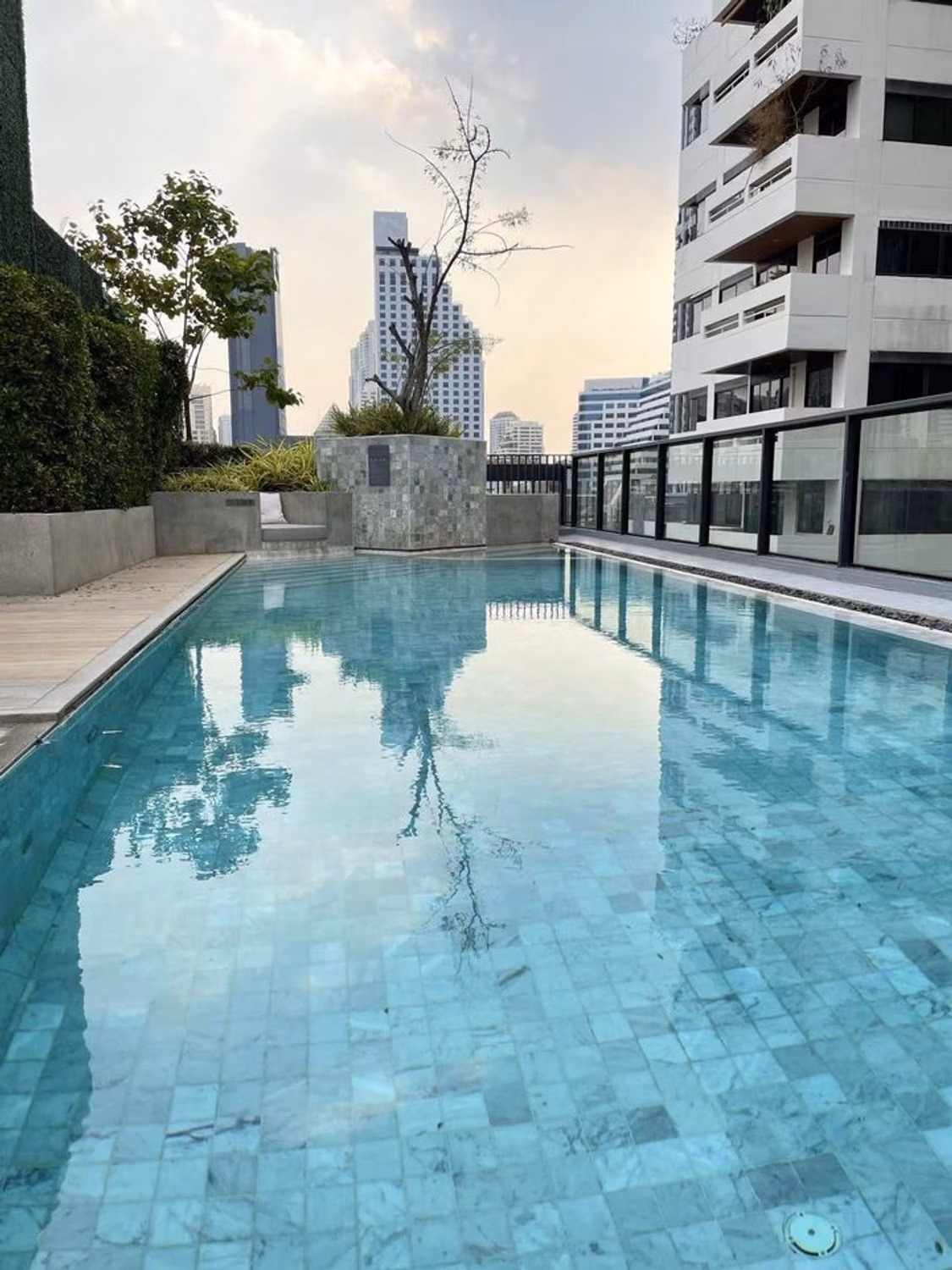 1 Bed Condo for Rent and Sale  Near Sukhumvit MRT - Image 6