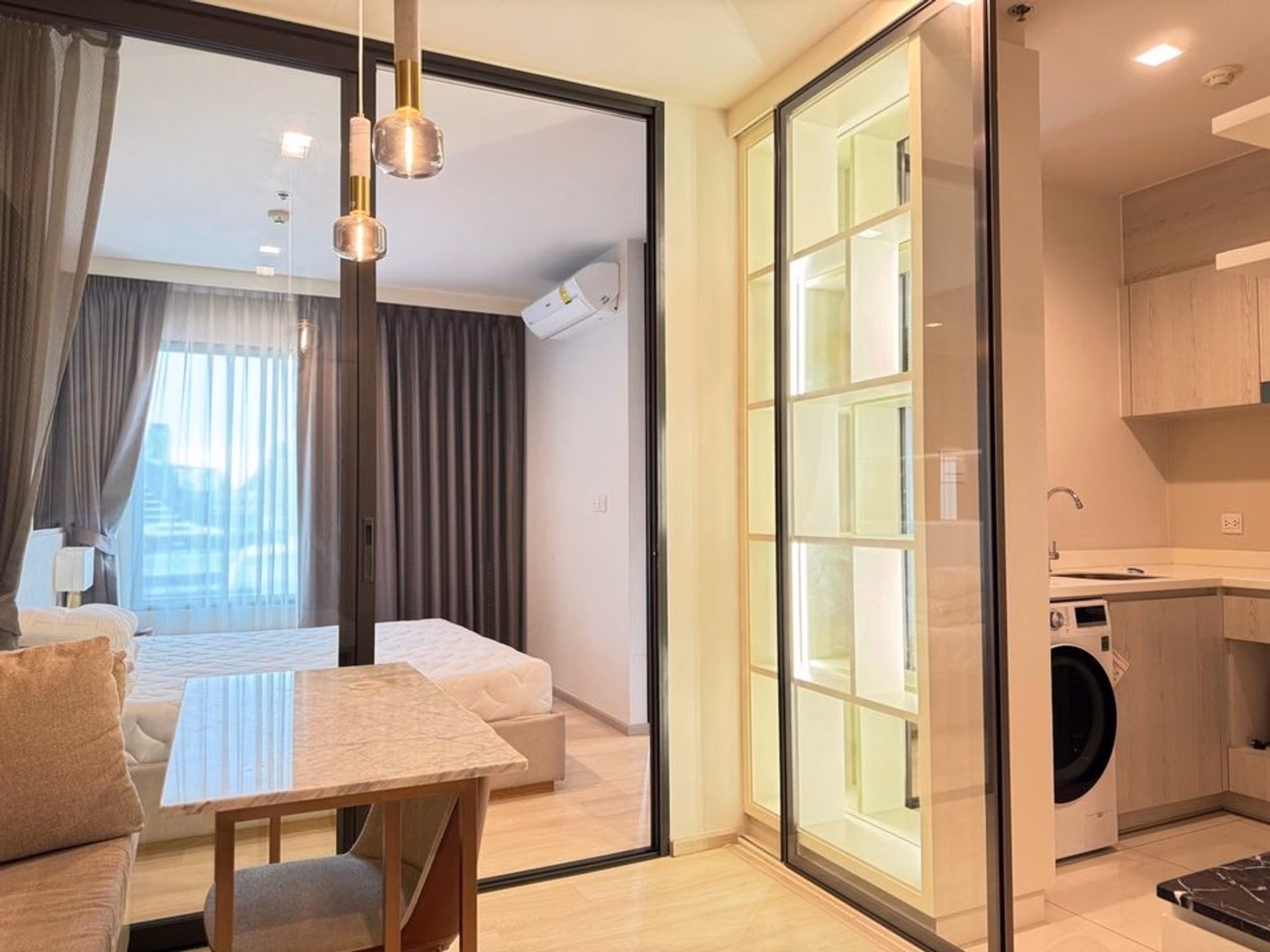1 Bed Condo for Rent  Near Phloen Chit BTS - Image 4