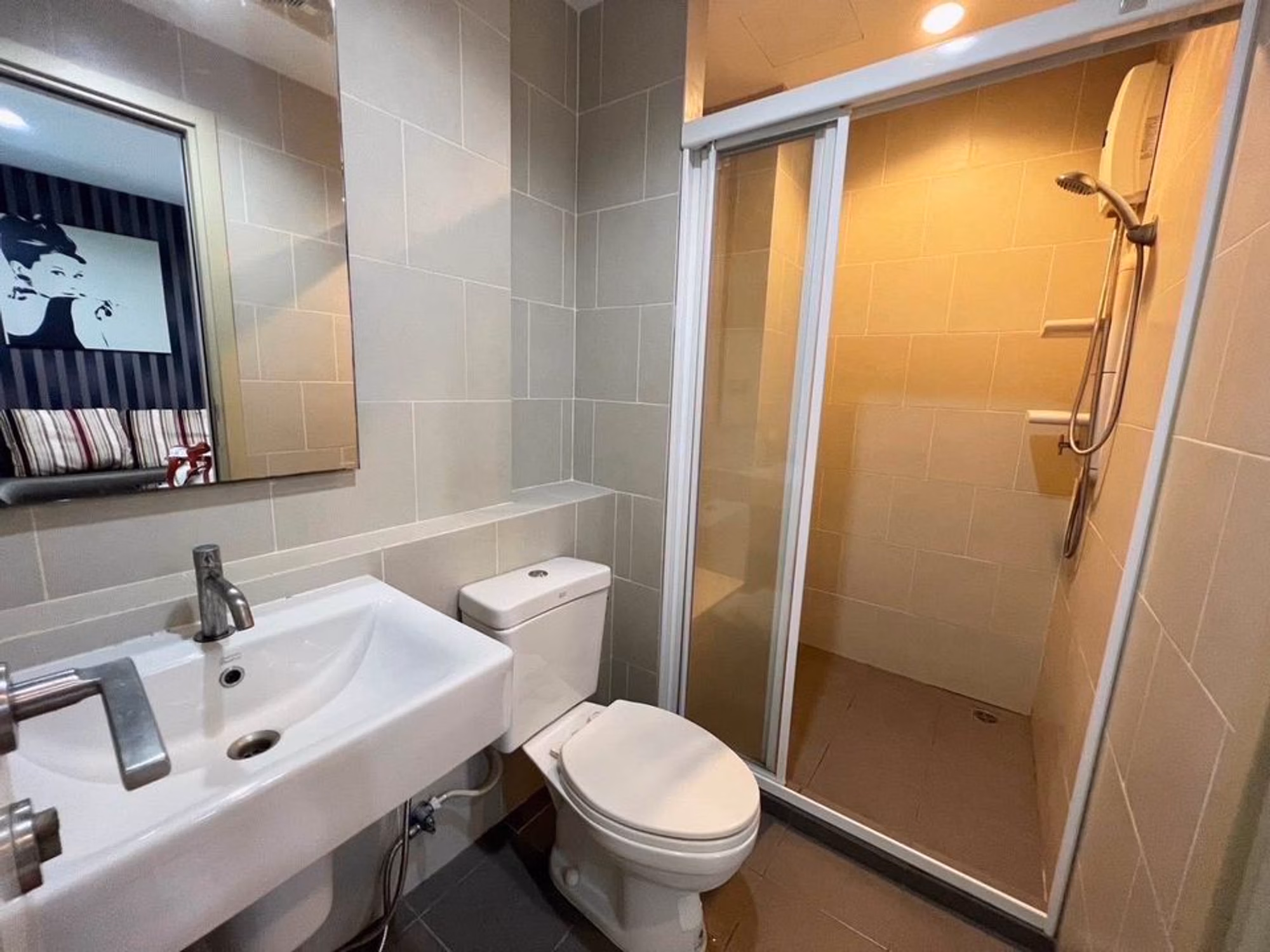 Condo for Sale, Sale w/Tenant, Rented at The Base Rama 9 - Ramkhamhaeng - Image 11