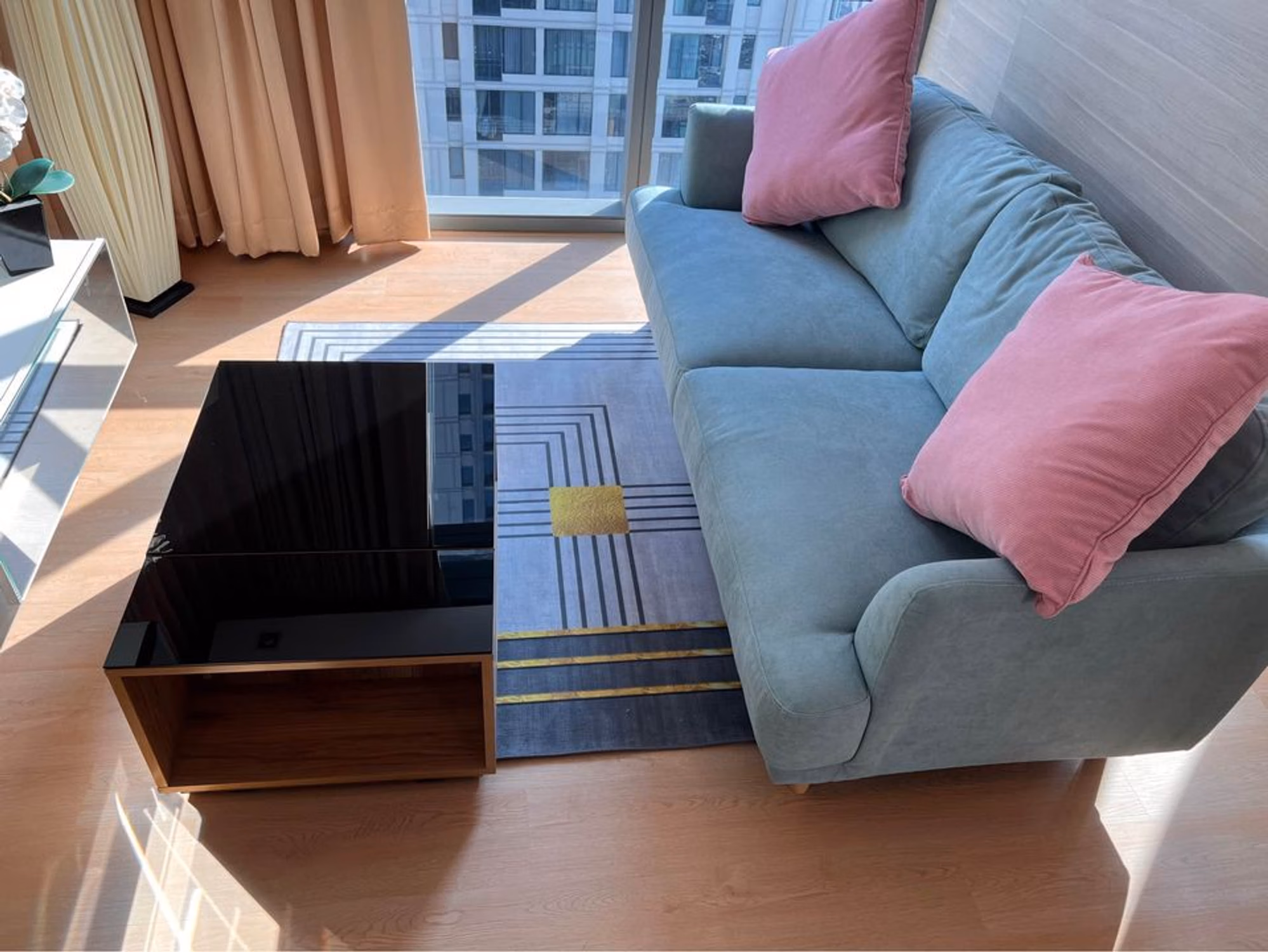 Condo for Rent at The Room Sukhumvit 21 - Image 14