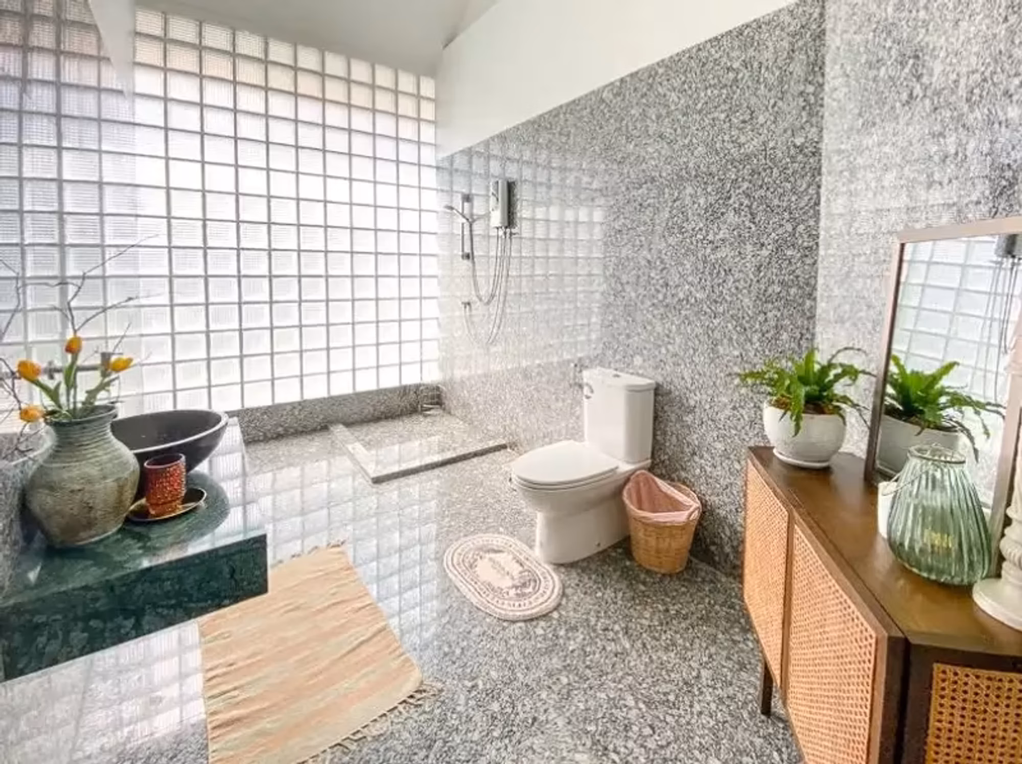 3 Bedroom House - Image 4