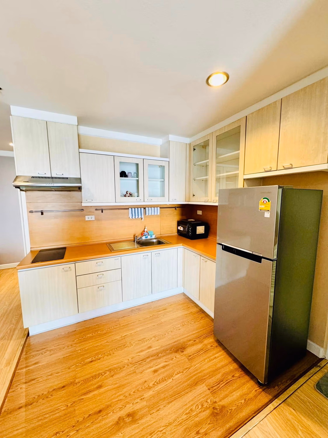 2 Bed Condo for Rent in Khlong Toei - Image 7