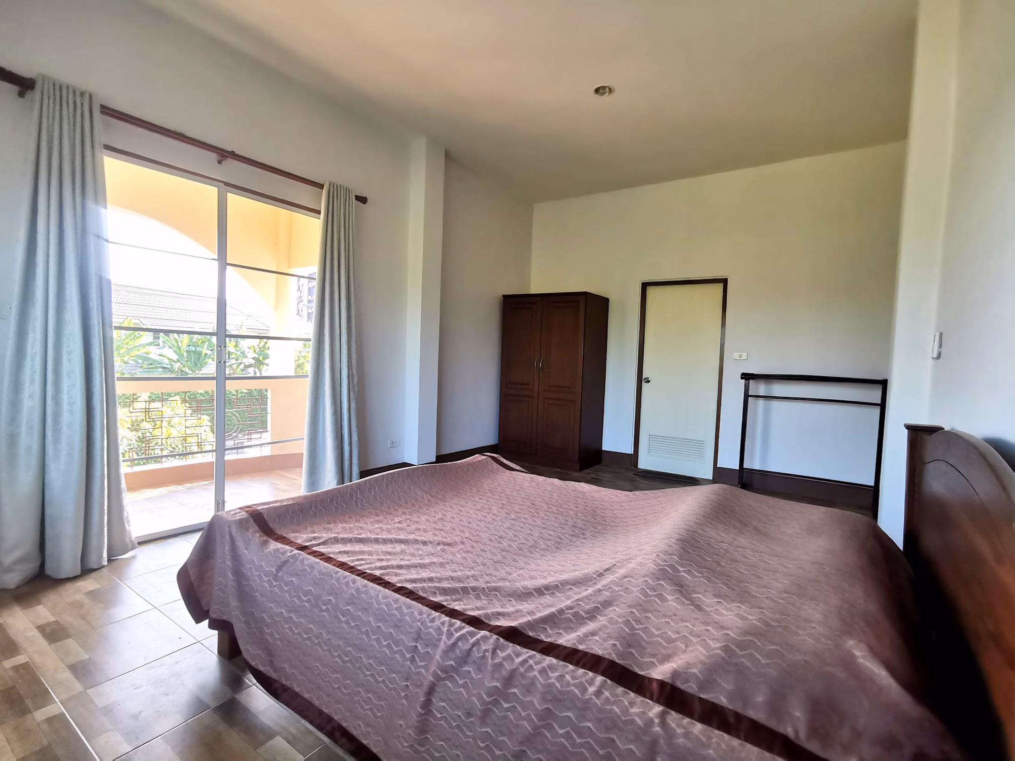2 Bed House for Rent in Mueang Chiang Mai - Image 9