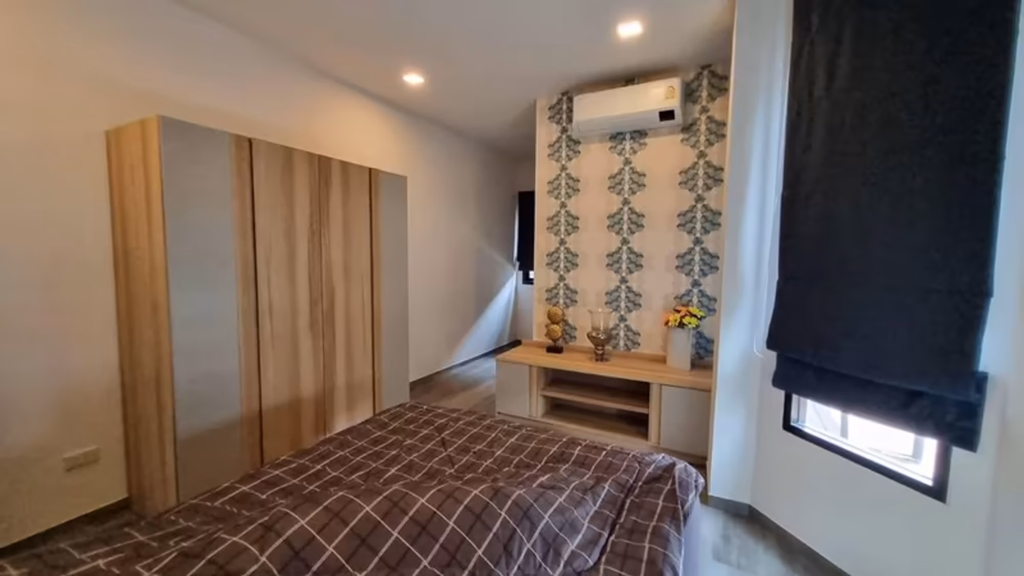 3 Bedroom House - Image 14