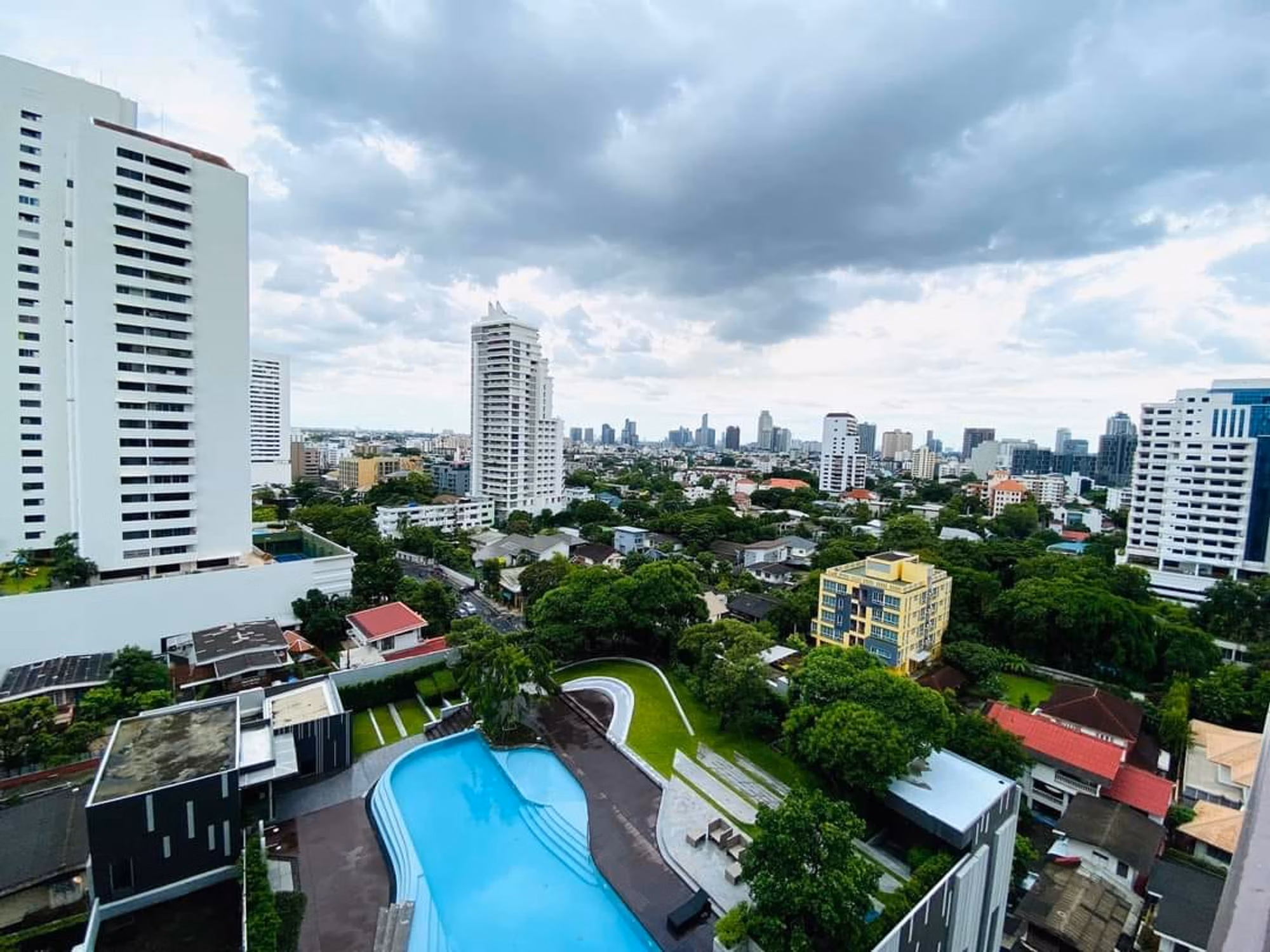 Condo - Image 9