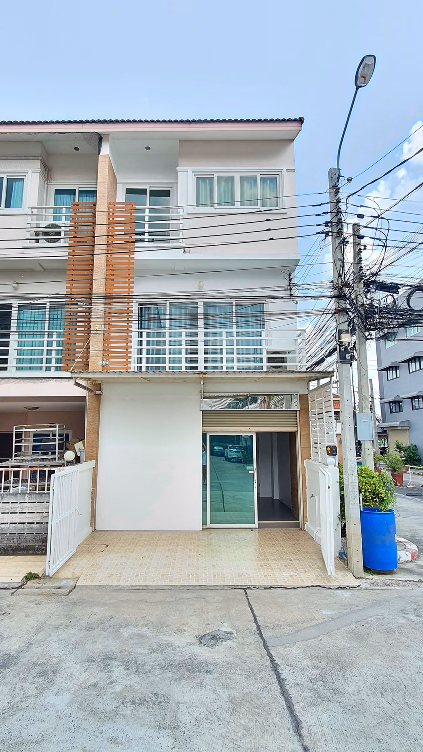 4 ห้องนอน Townhouse สำหรับ จำหน่าย ใน ดอนเมือง - Image 12