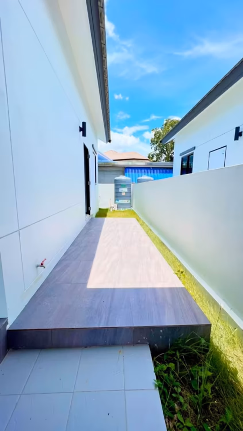 3 Bedroom House - Image 8