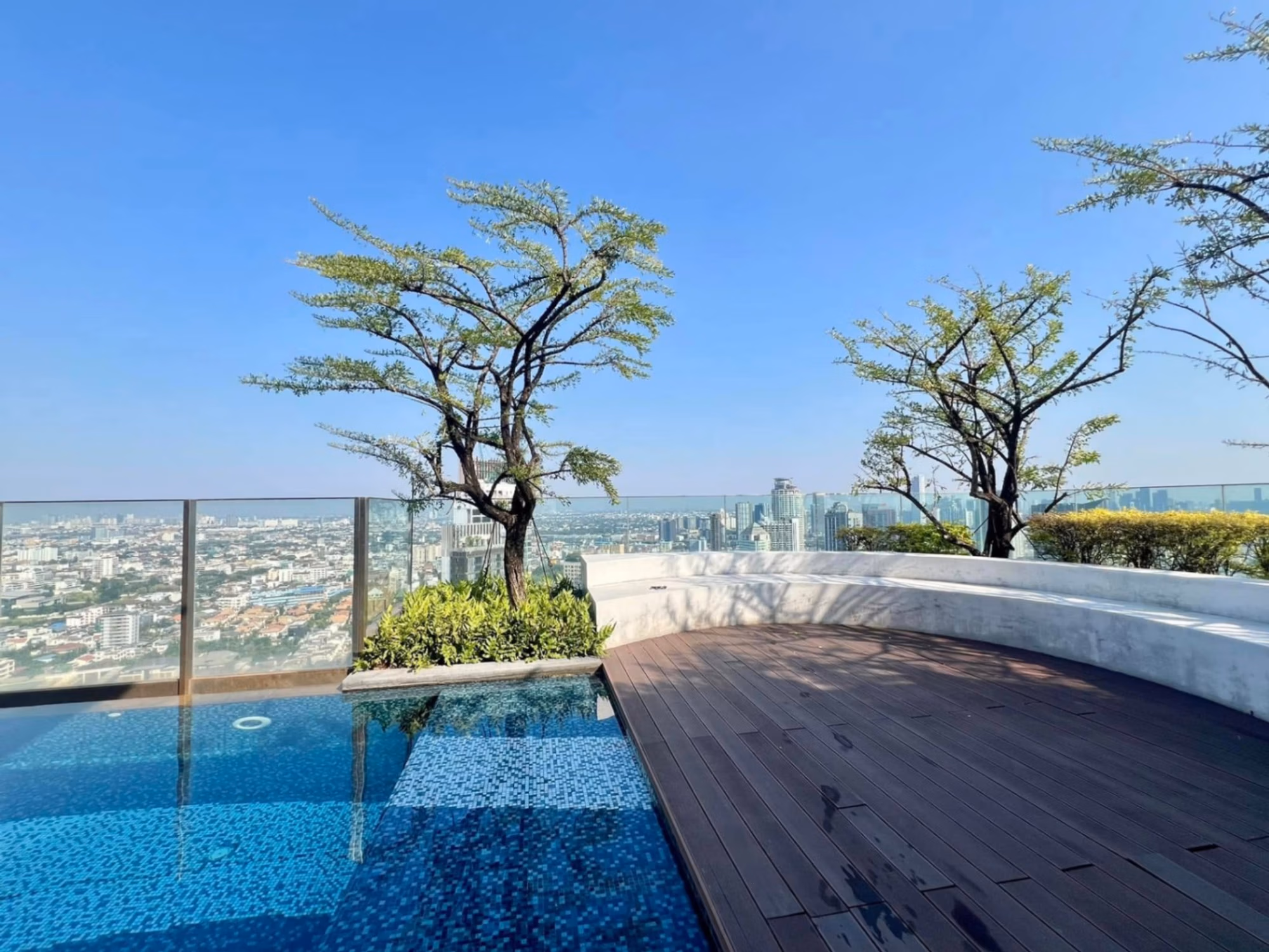 2 Bed Condo for Sale in Khlong Toei - Image 9