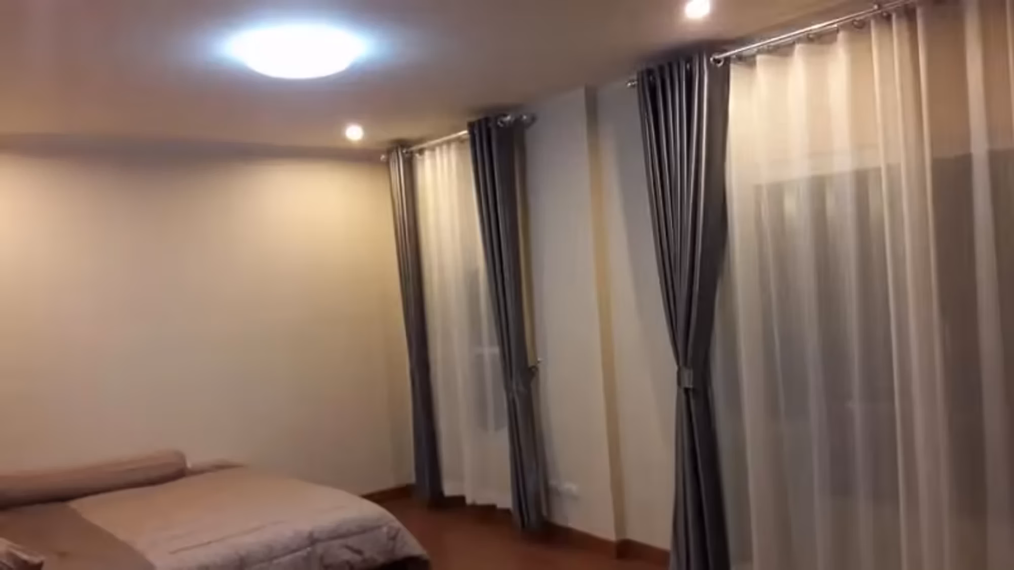 4 Bedroom House - Image 11