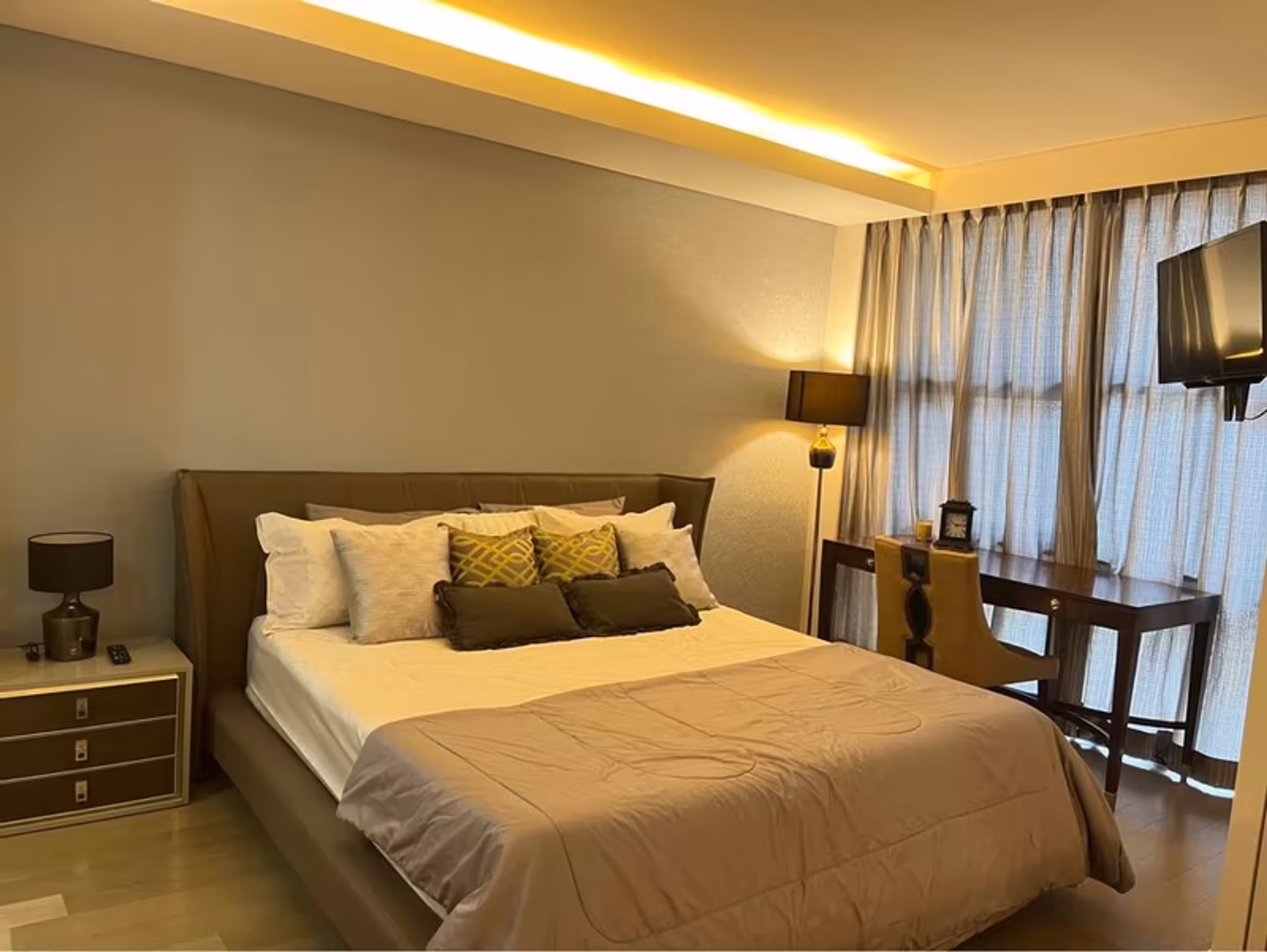 1 Bedroom Condo - Image 5