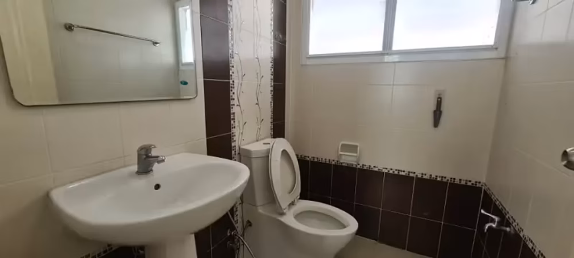 3 Bedroom House - Image 15