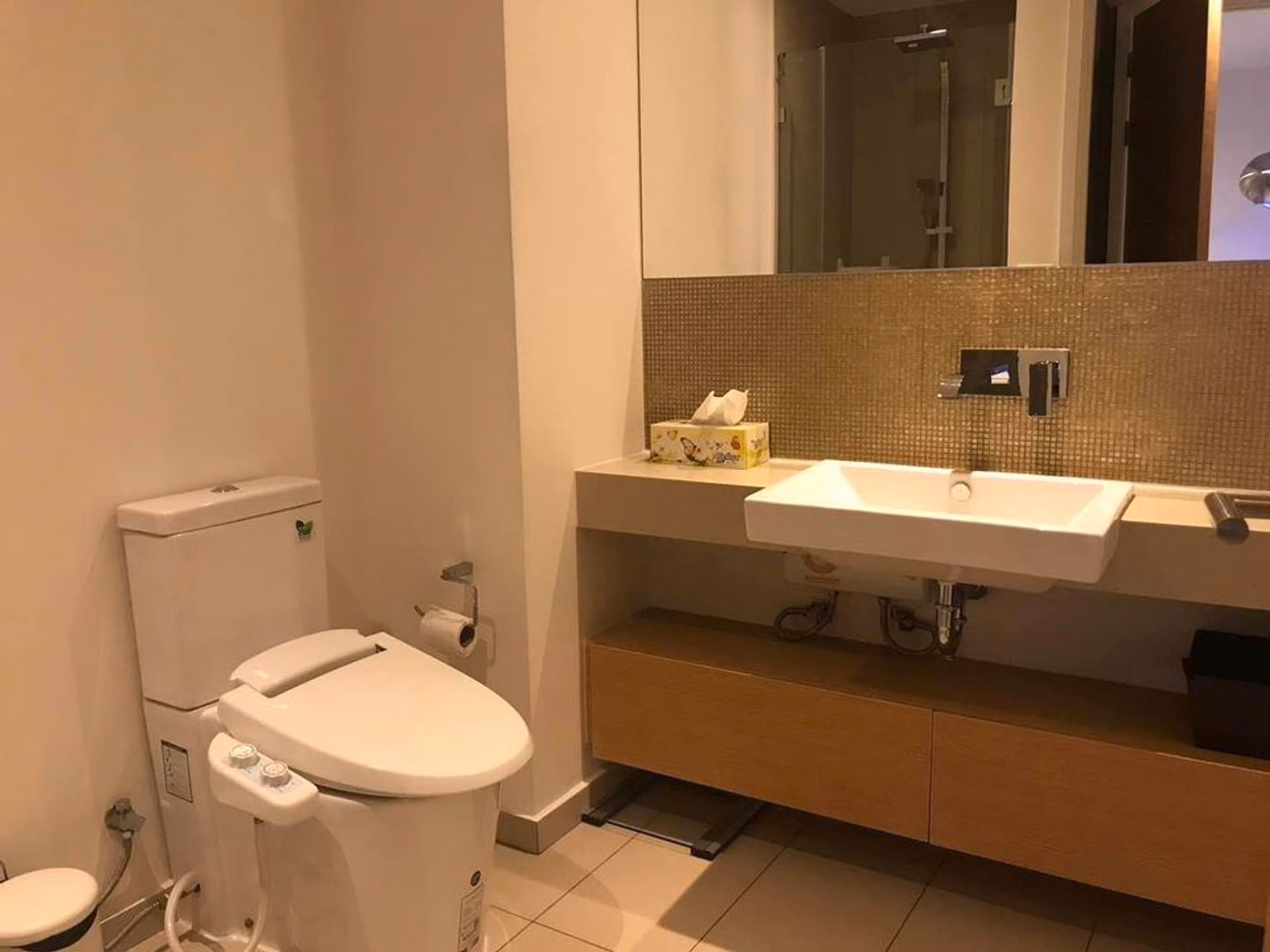 Condo - Image 7
