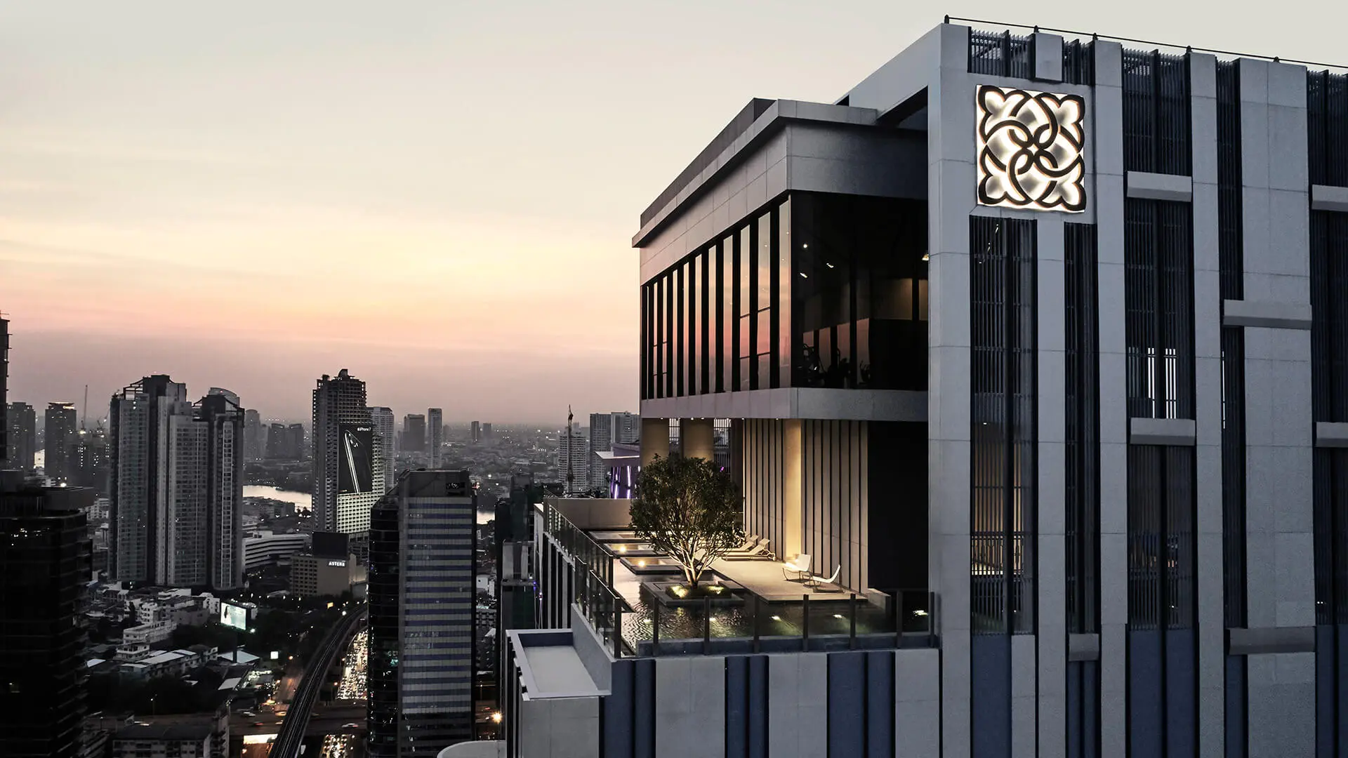 2 Bed Condo for Sale Near Surasak BTS - Image 26