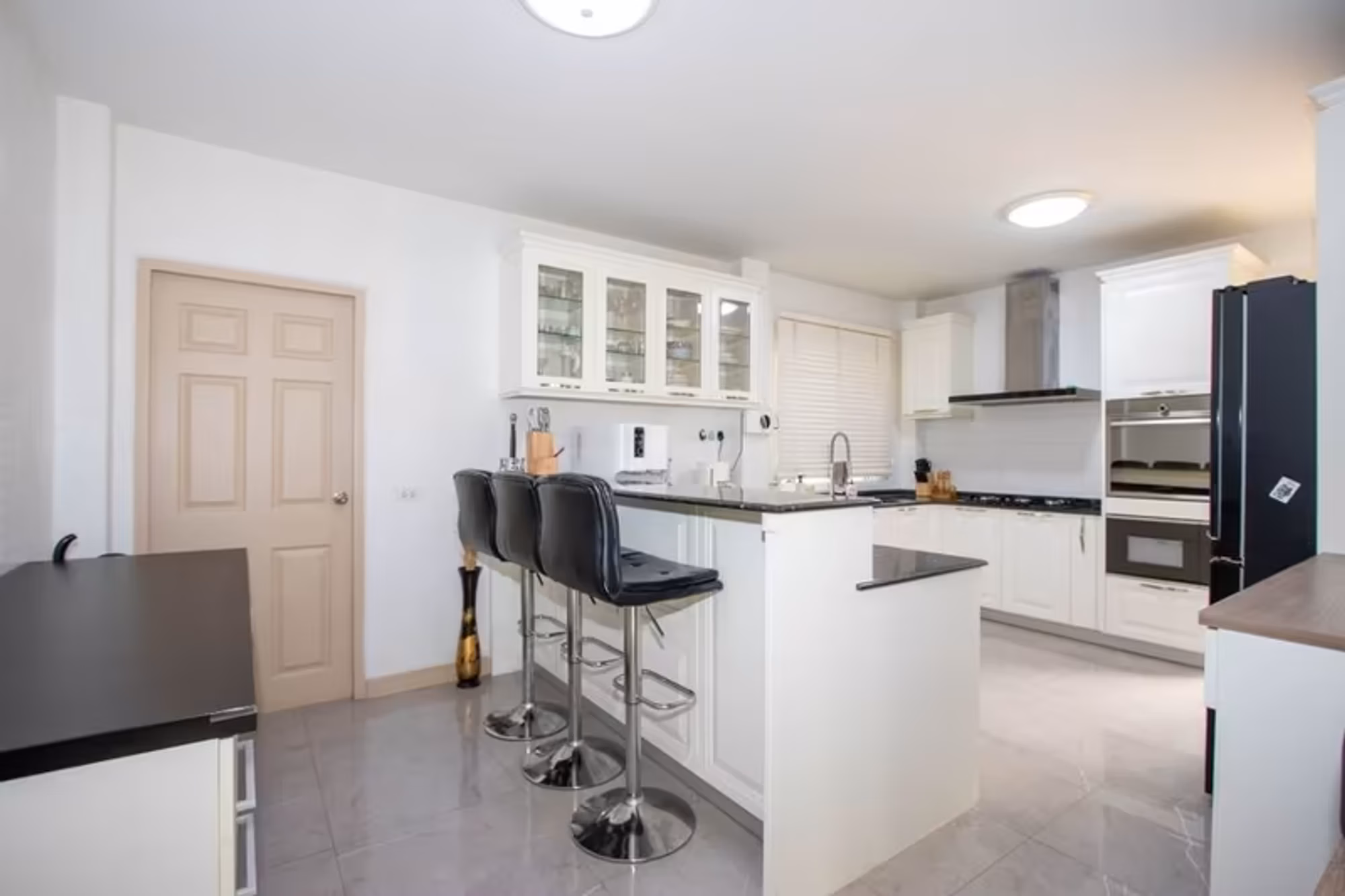 Detached House - Image 6