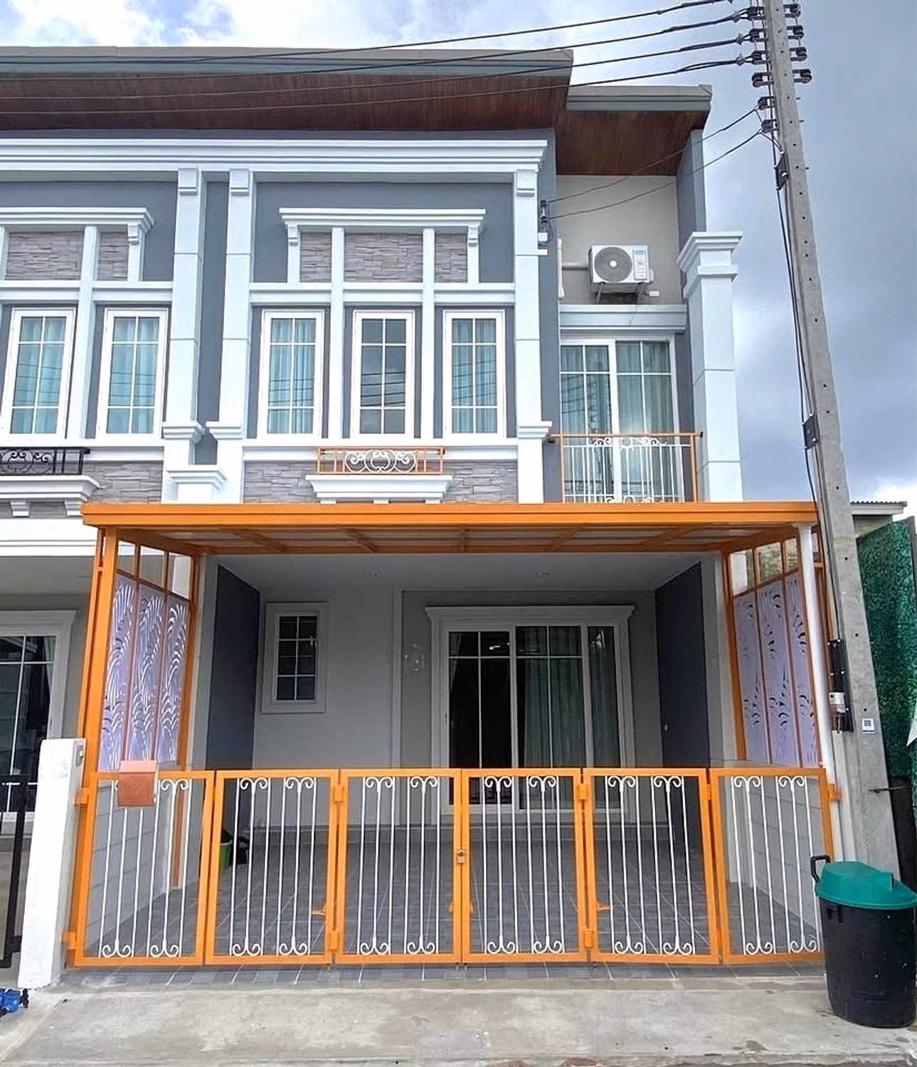 3 Bed Townhouse for Rent in Mueang Chiang Mai - Image 1
