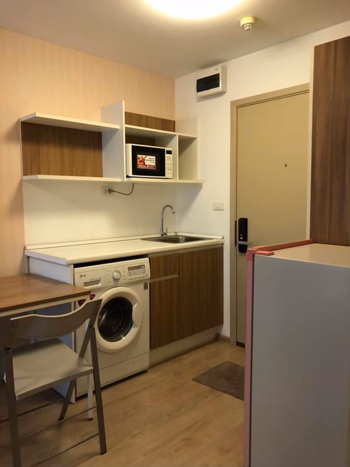 Condo for Rent at Elio Sukhumvit 64 - Image 4