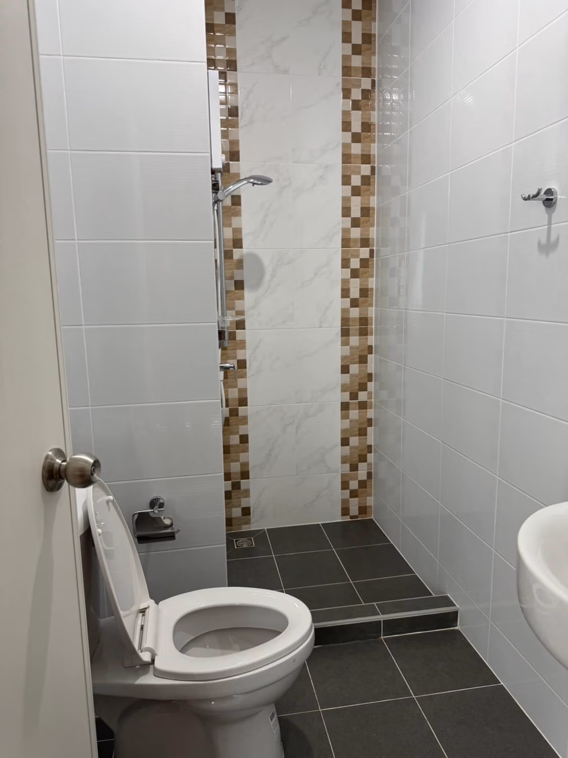 4 Bed Townhouse for Rent in Mueang Chiang Mai - Image 8