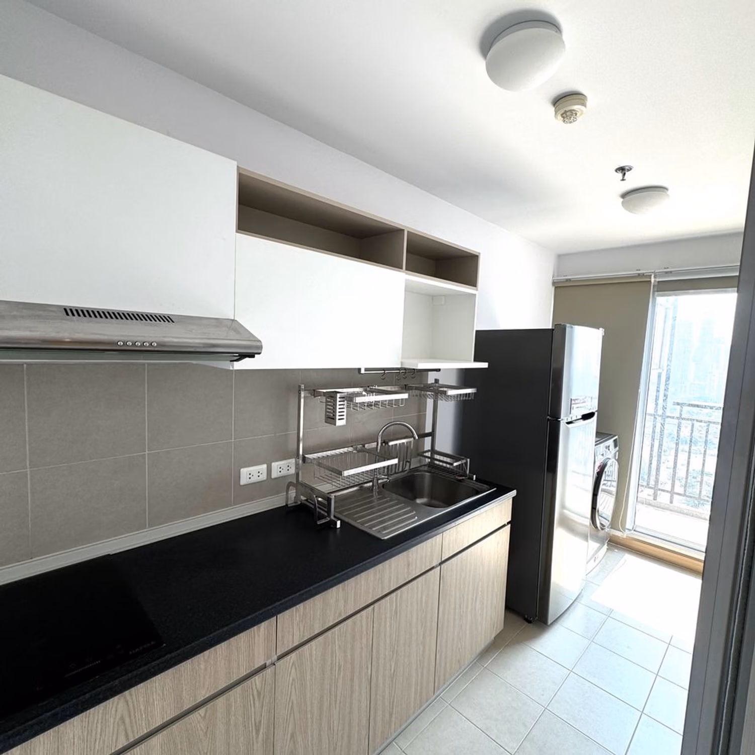 2 Bed Condo for Rent and Sale  Near Phra Ram 9 MRT - Image 7