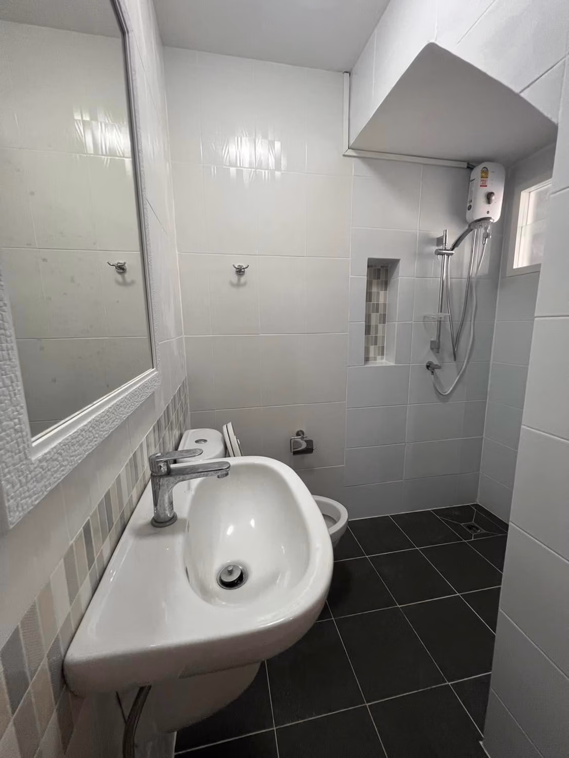 Townhouse for Rent at Golden Town RuamChok - Image 11