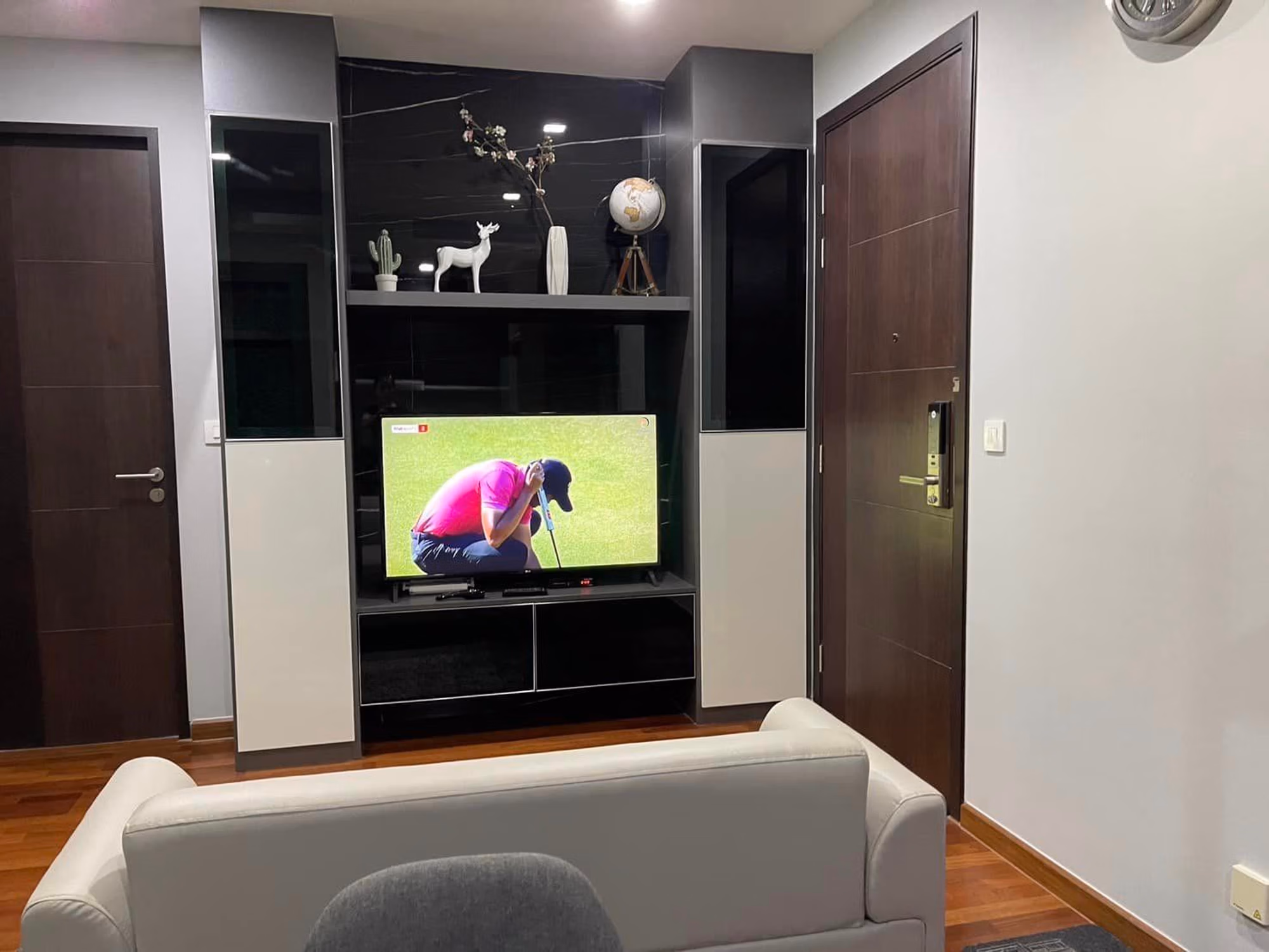 Condo - Image 2