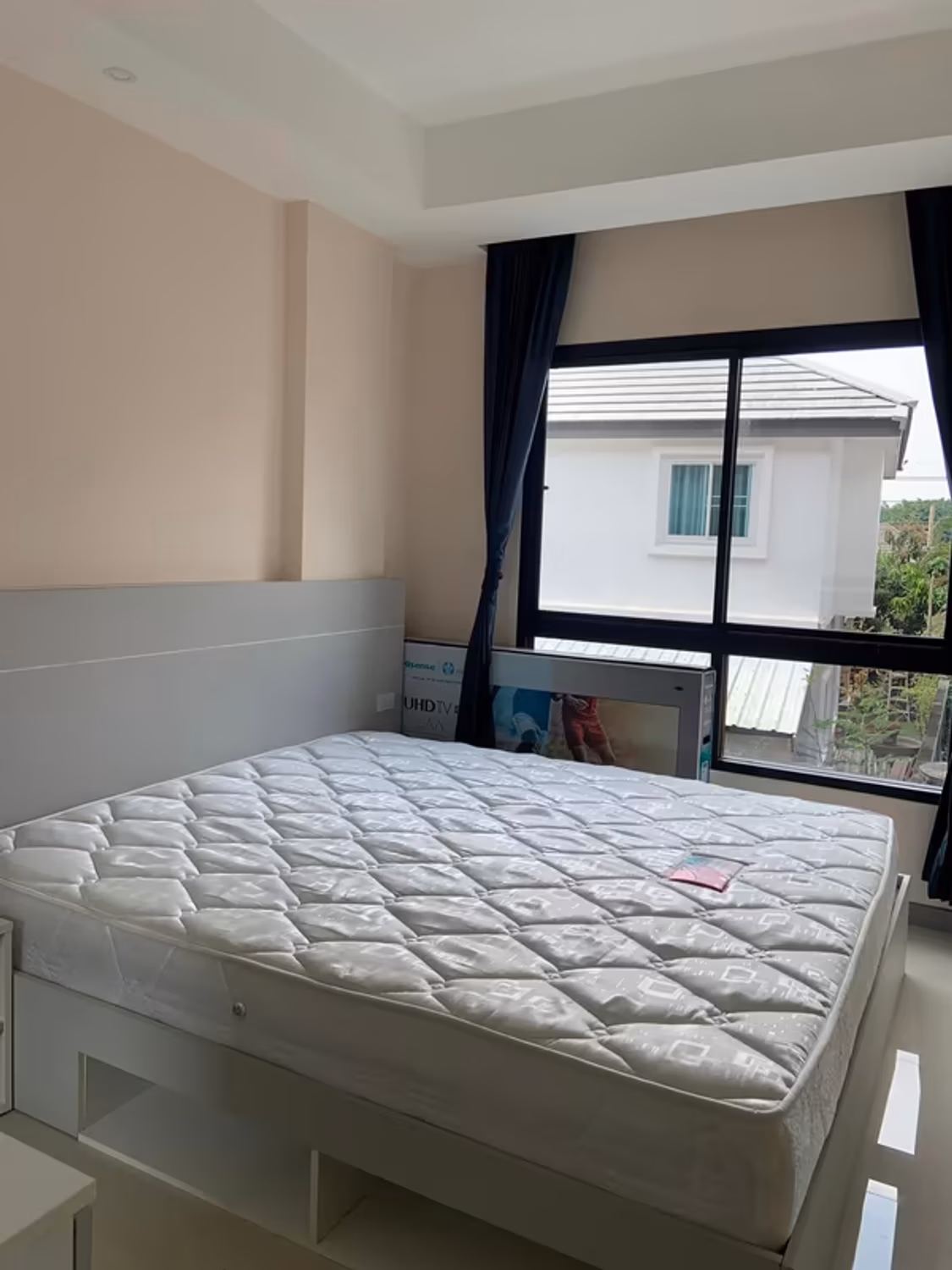 1 Bedroom Condo - Image 2