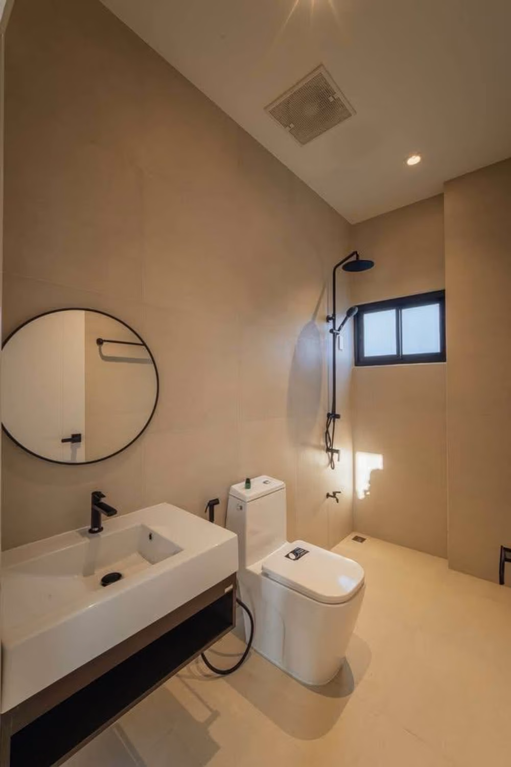 5 Bed House for Sale in San Sai District - Image 7