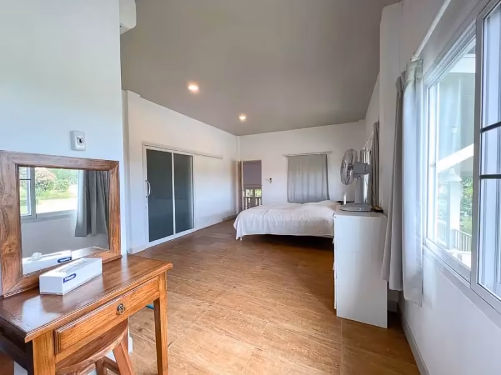 3 Bedroom House - Image 9