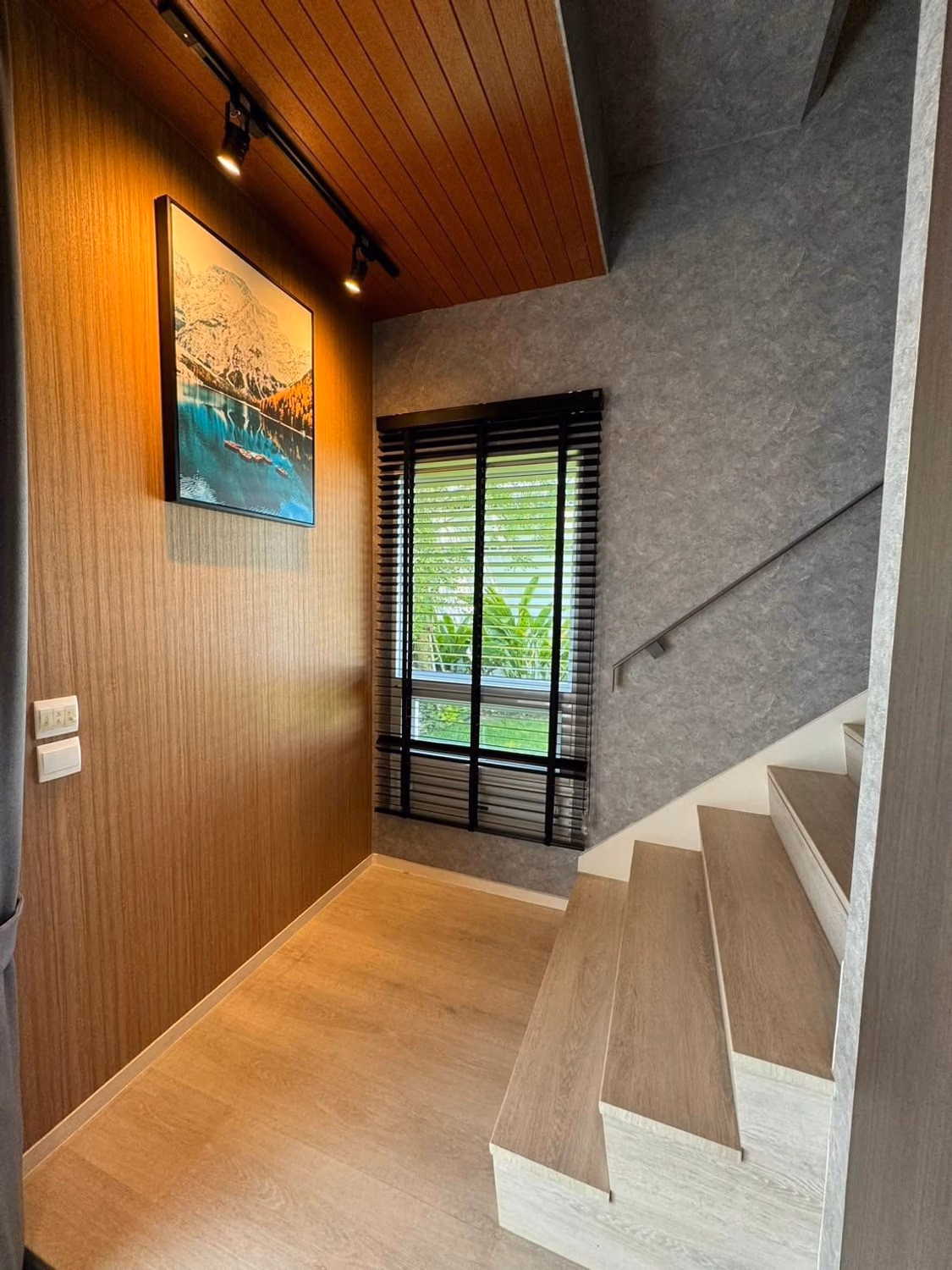 4 Bed House for Rent in Prawet - Image 5