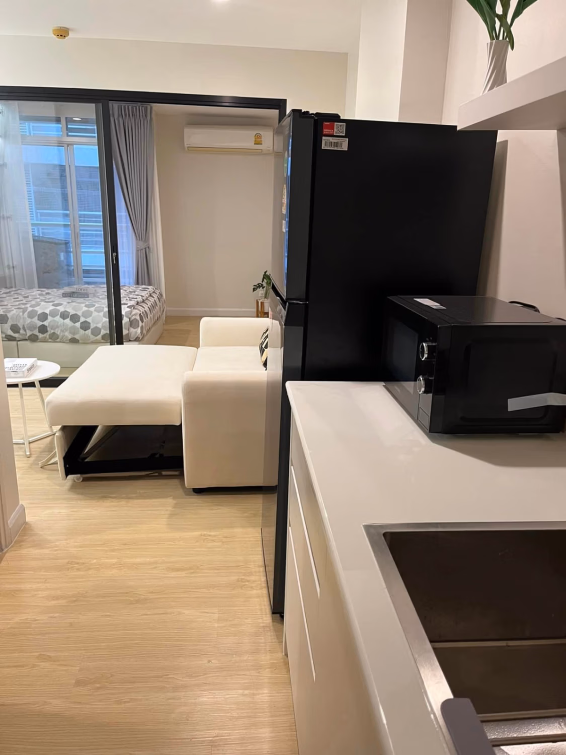 1 Bed Condo for Rent in Khlong Toei - Image 5