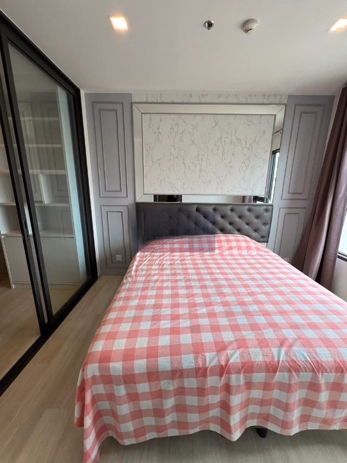 1 Bed Condo for Rent  Near Phloen Chit BTS - Image 4