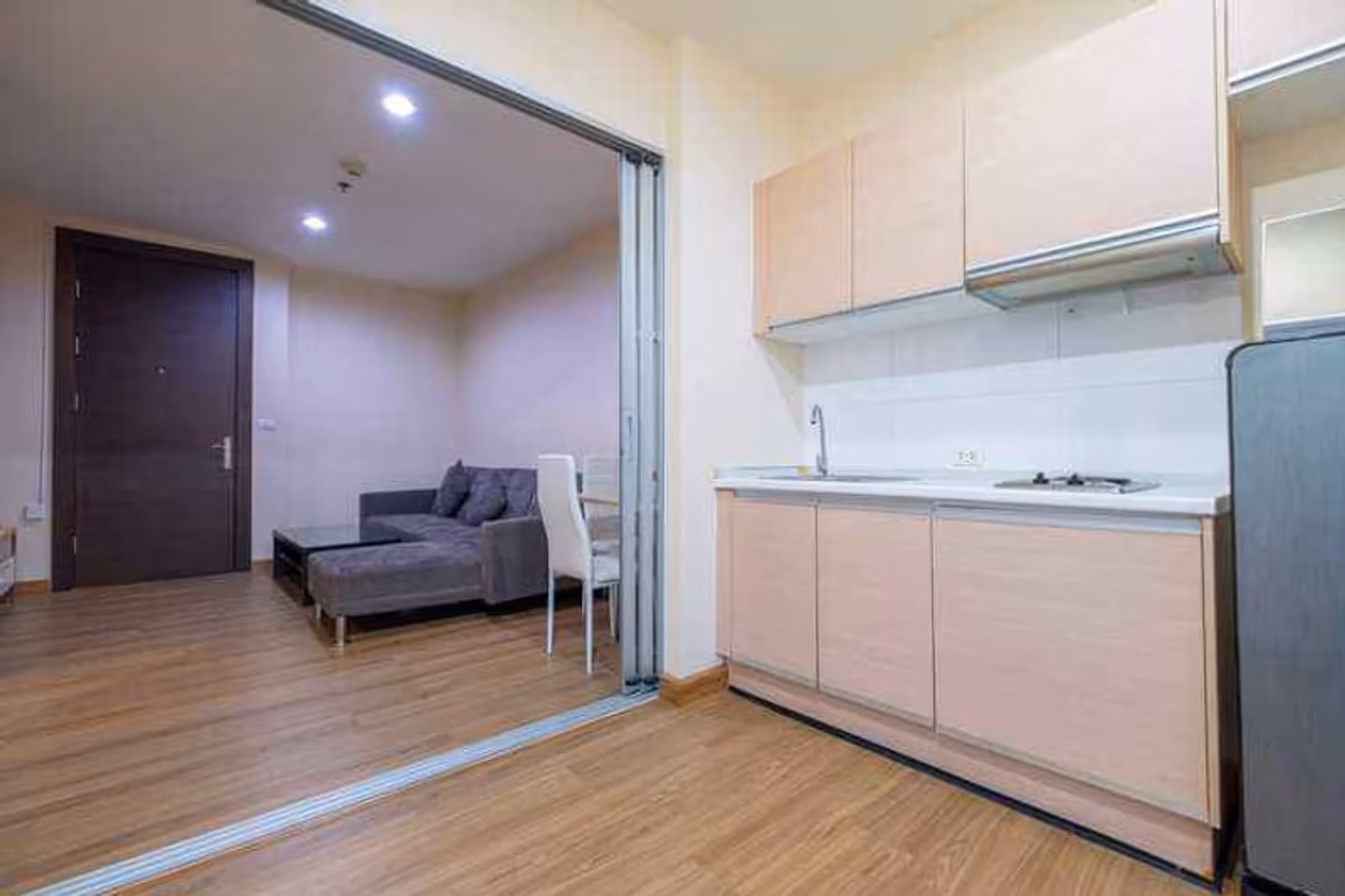 Condo - Image 11