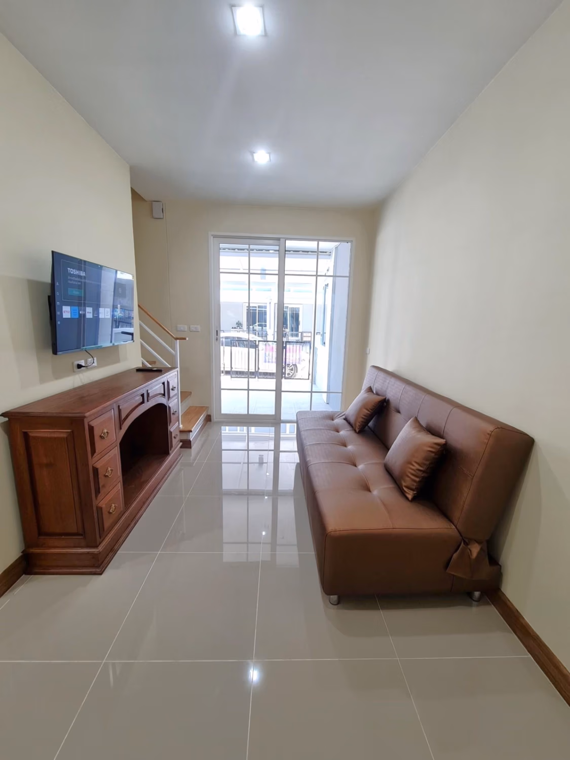 2 Bed Townhouse for Rent in Mueang Chiang Mai - Image 3