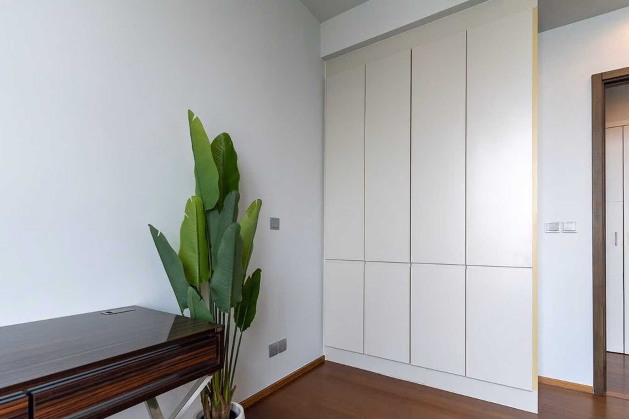 Condo - Image 9