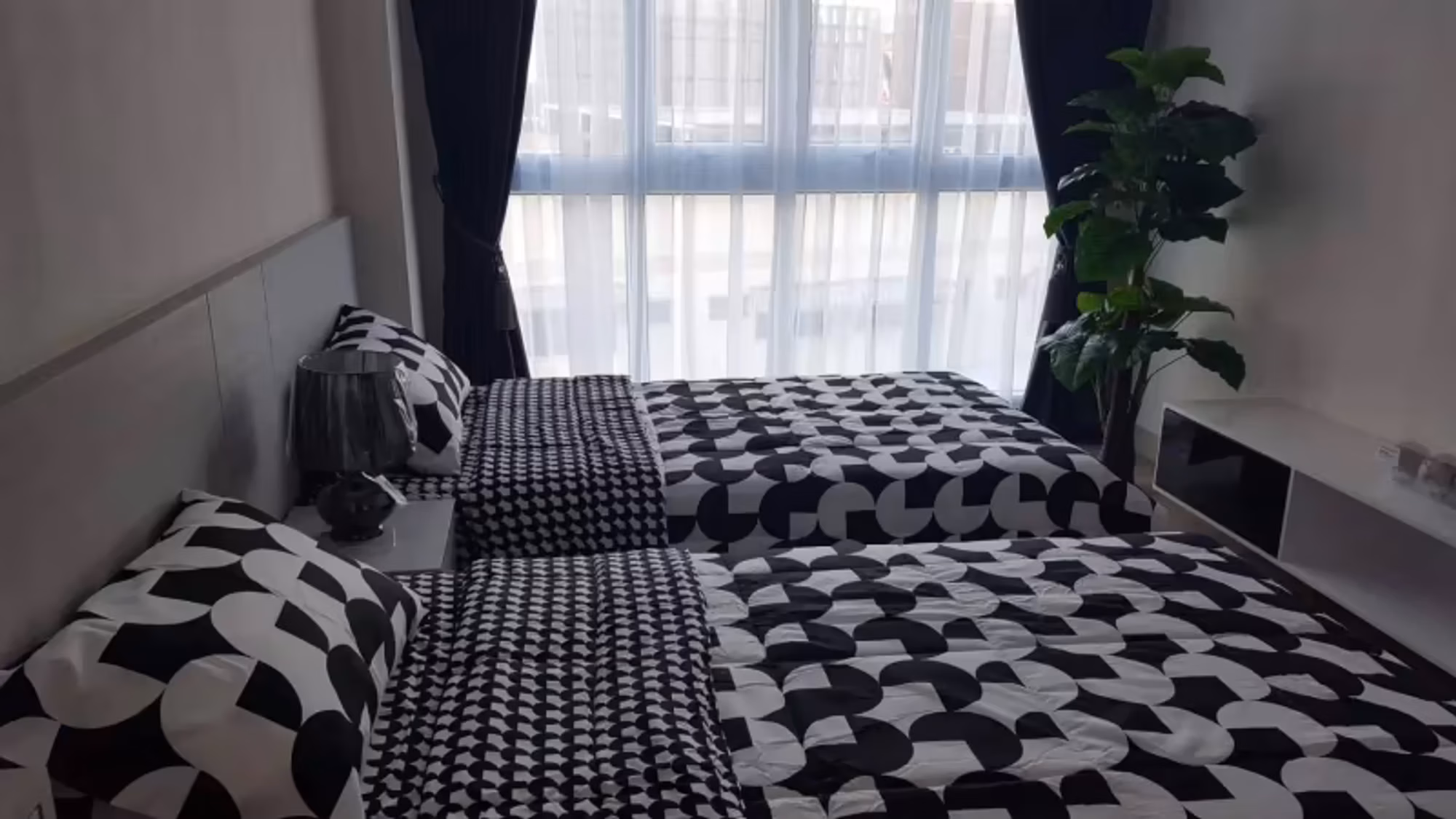 1 Bedroom Condo - Image 3