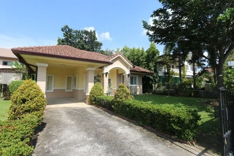 3 Bedroom House - Image 20