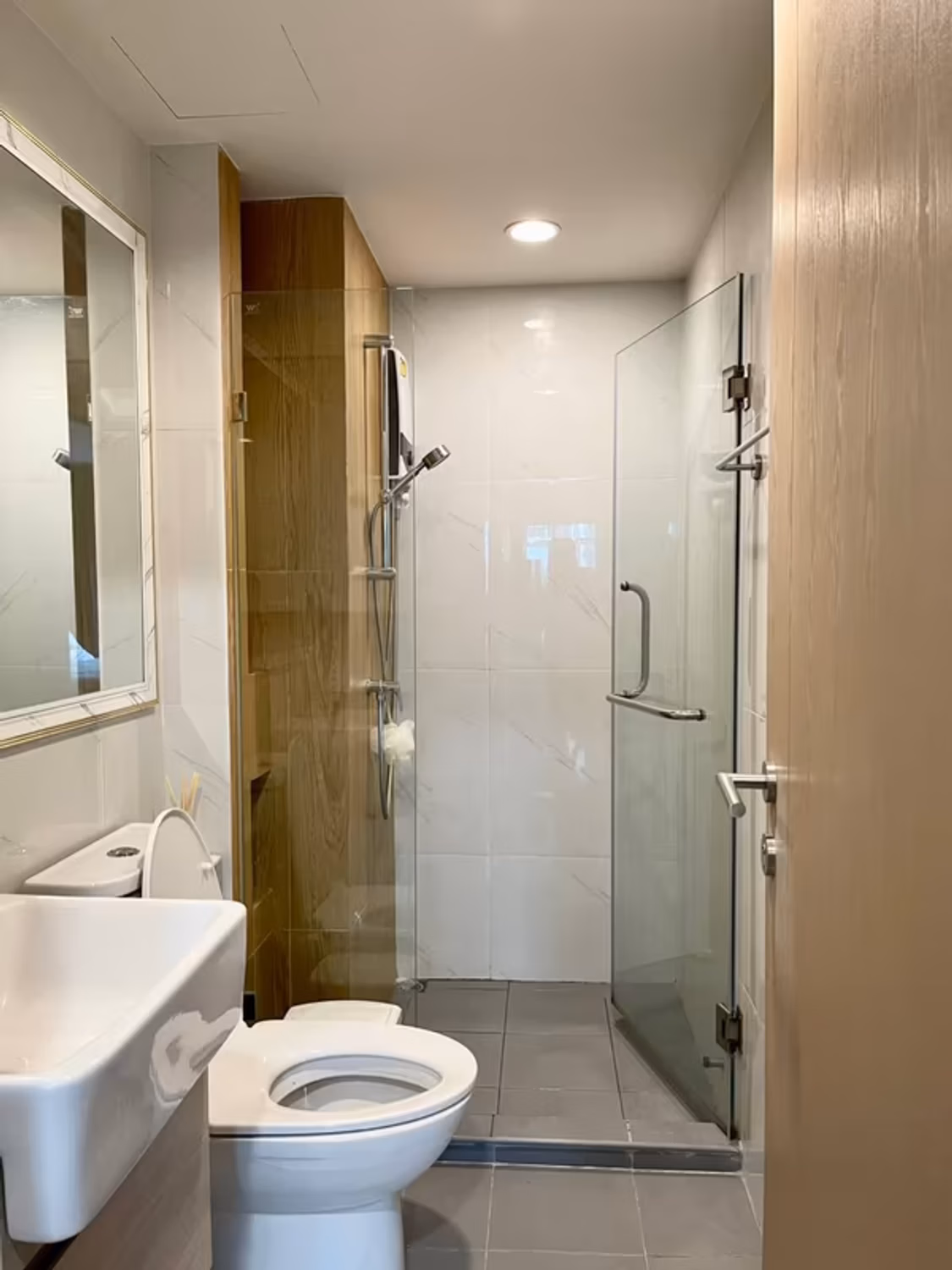 Condo - Image 1