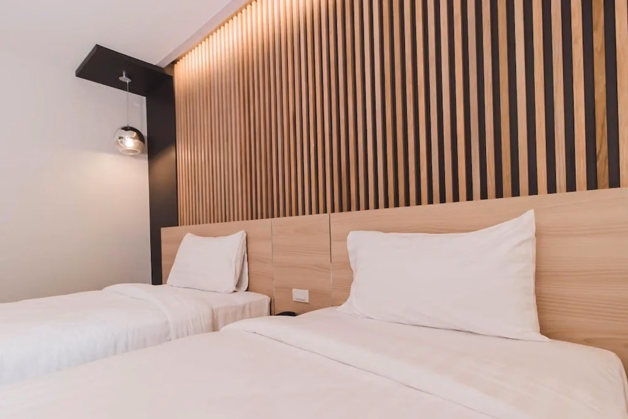 77 ห้องนอน อาคารพานิชย์ สำหรับ จำหน่าย ใน Huai Khwang - Image 3