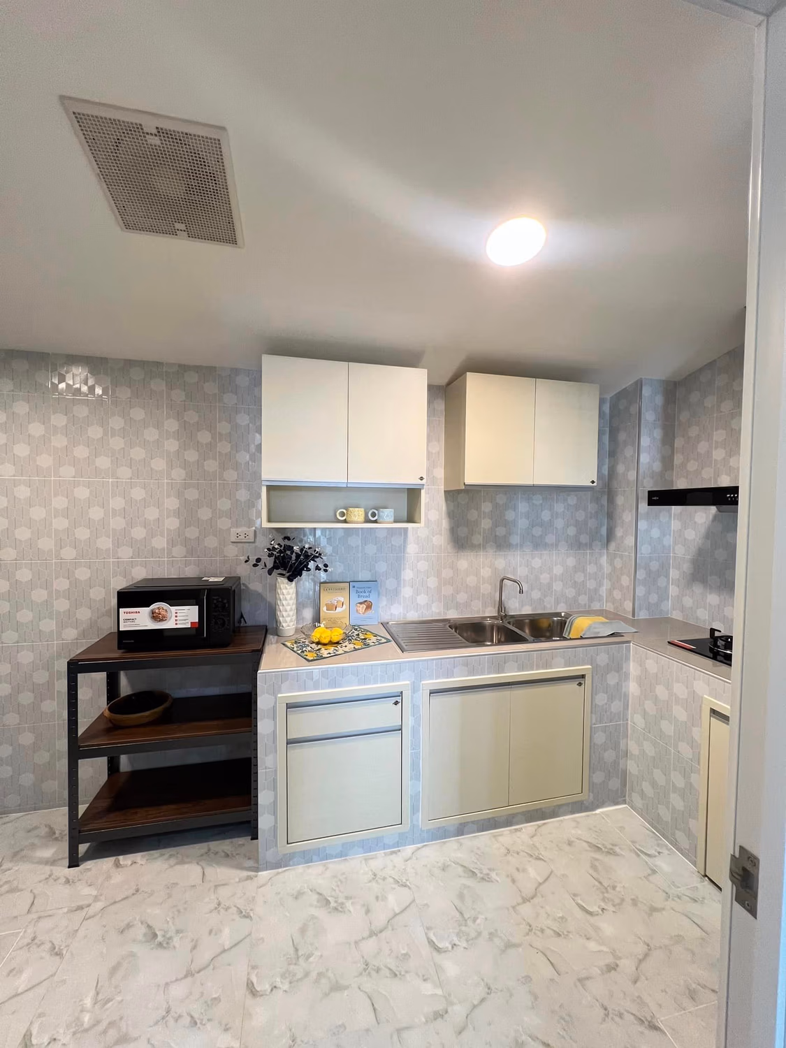 3 Bed Townhouse for Rent in Mueang Chiang Mai - Image 3