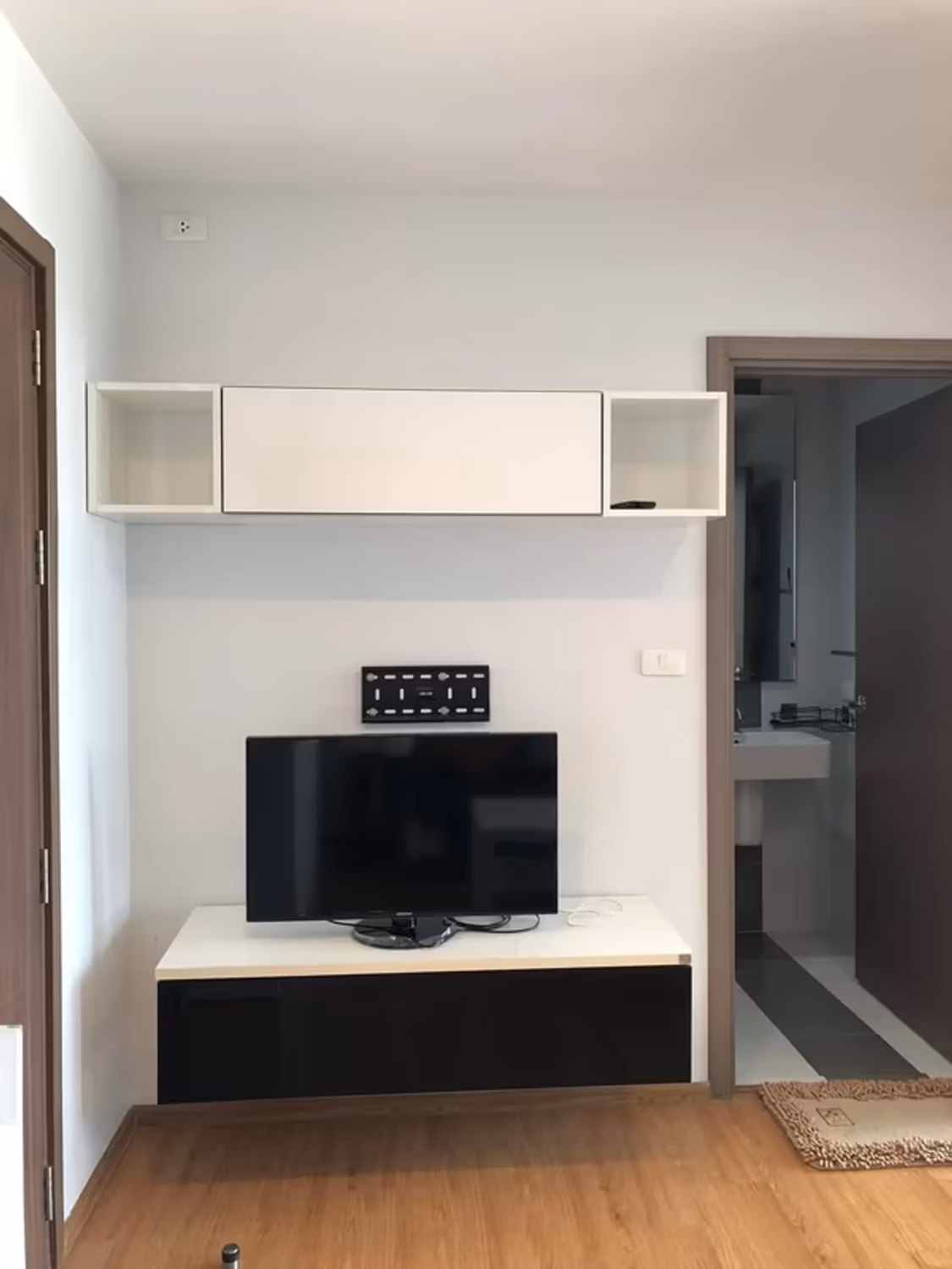 Condo for Rent at The Base Sukhumvit 77 - Image 2